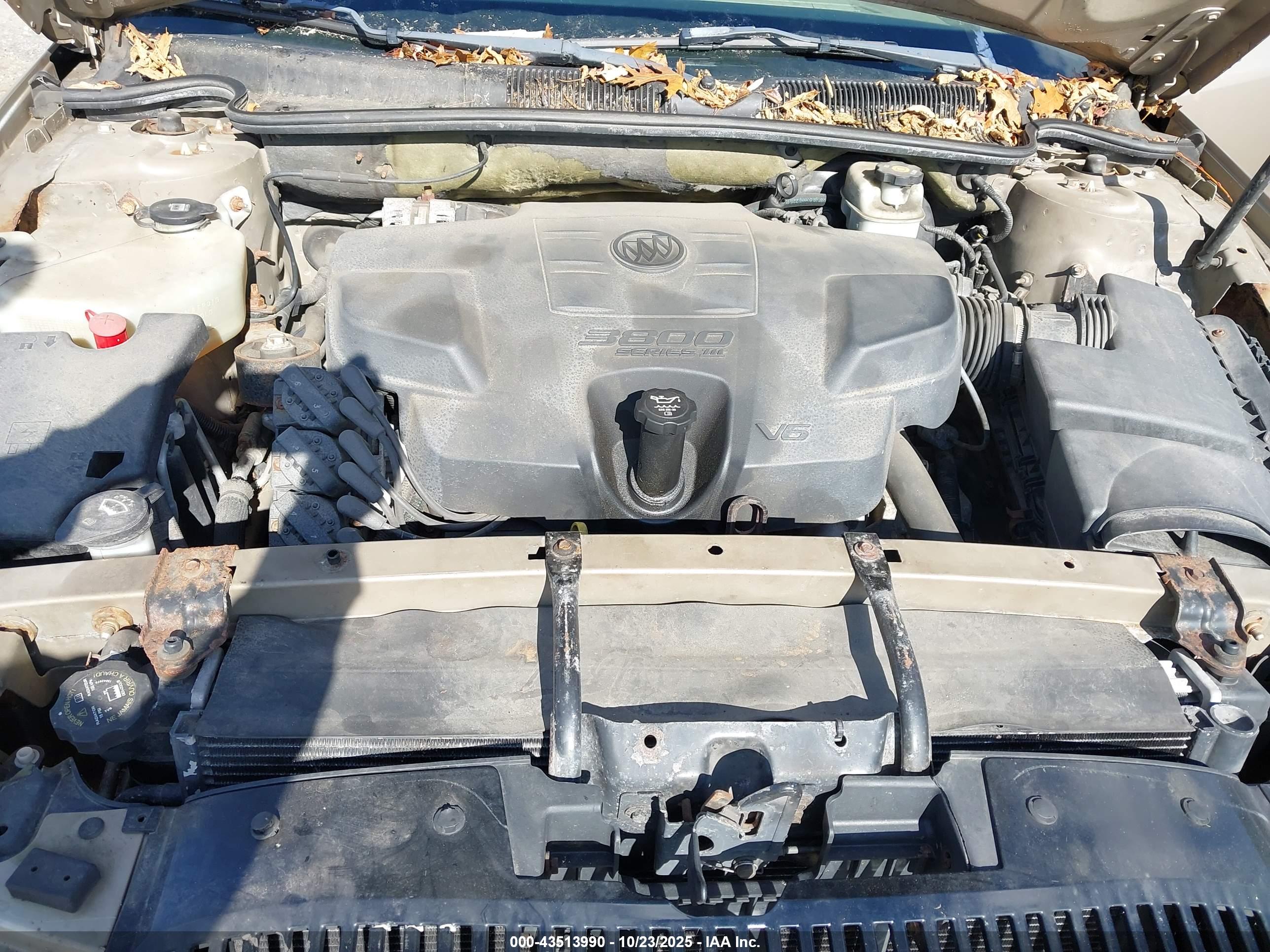 BUICK LUCERNE image 10