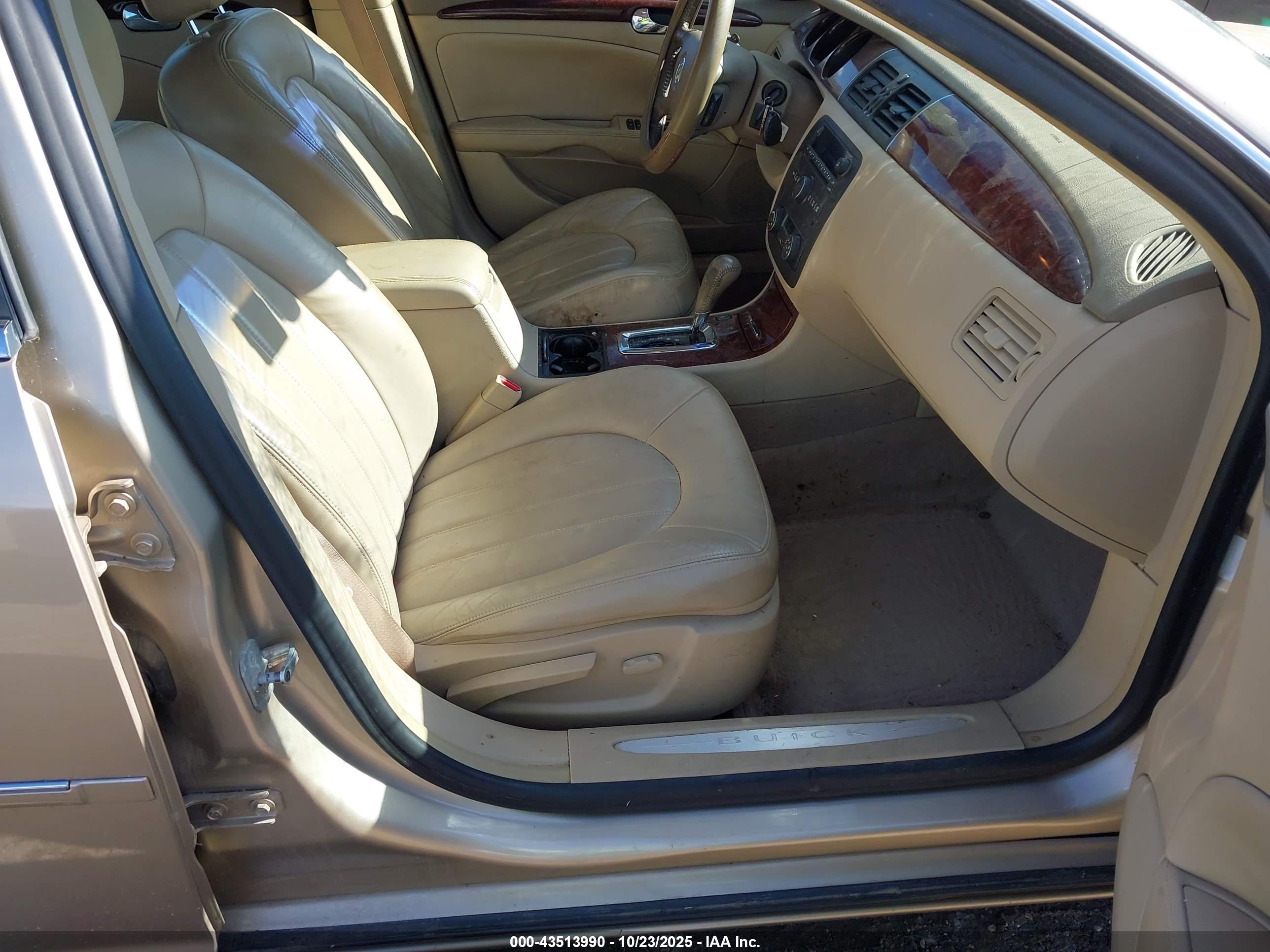 BUICK LUCERNE image 5