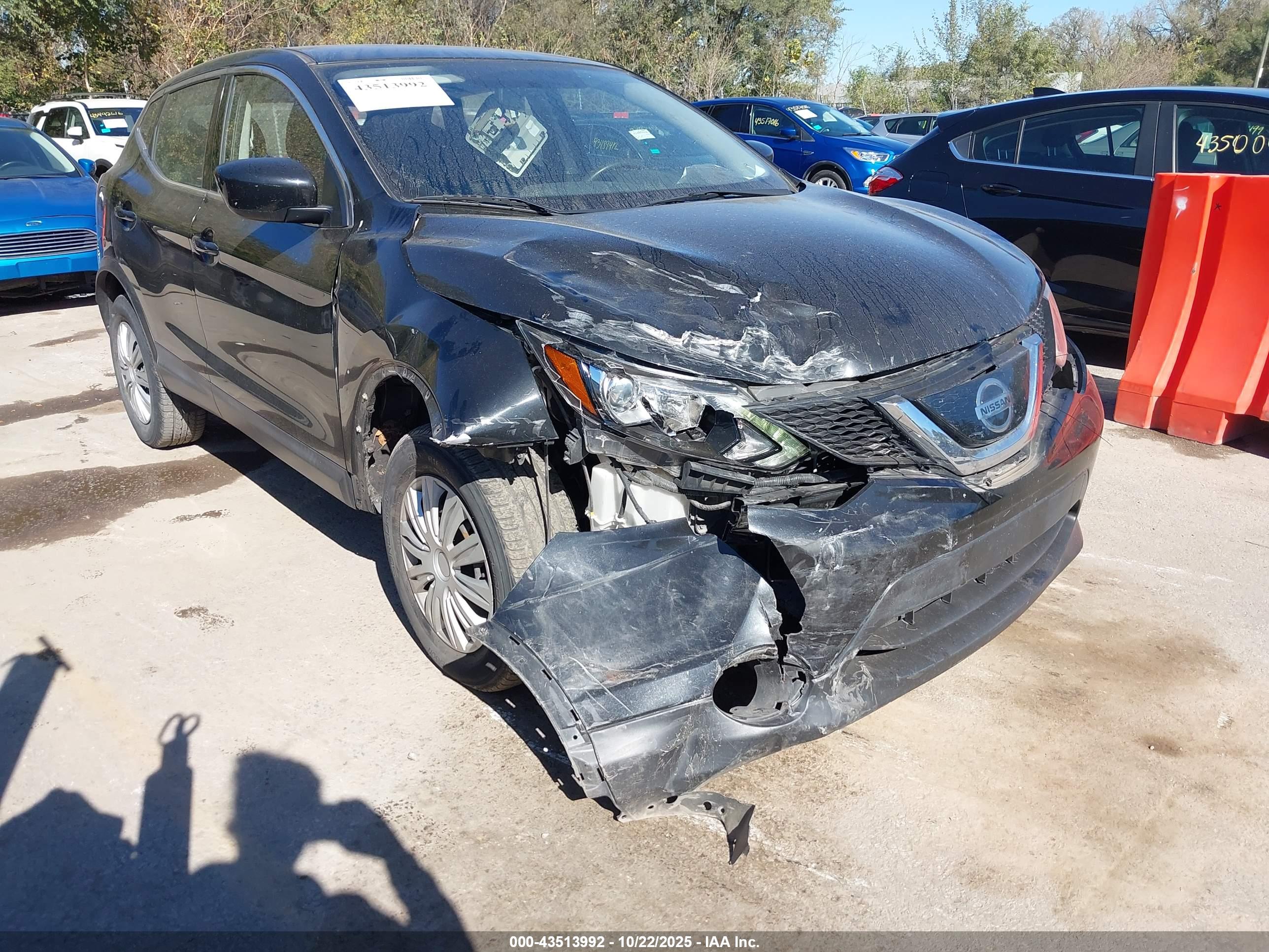 NISSAN ROGUE image 6