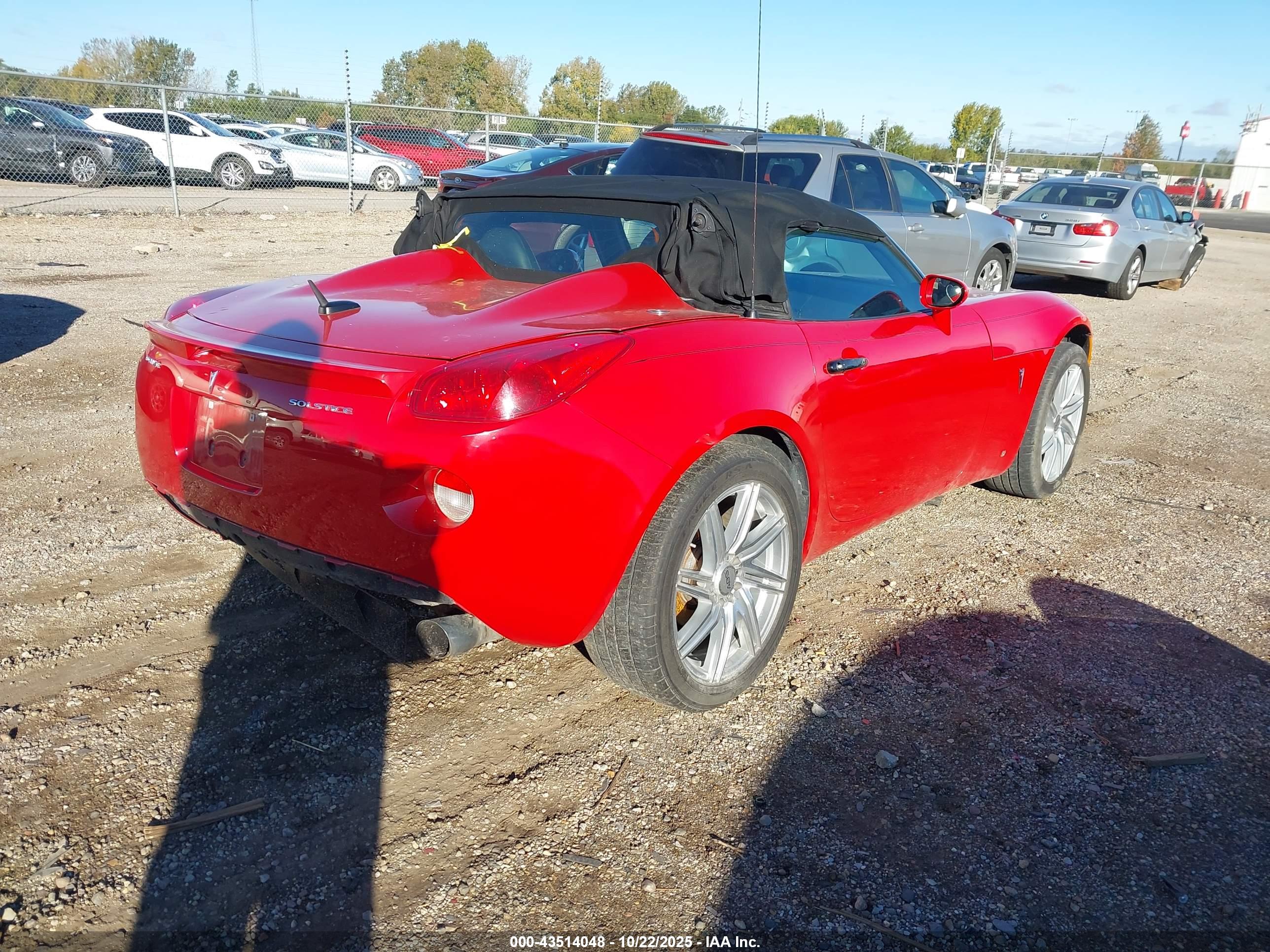 PONTIAC SOLSTICE image 4