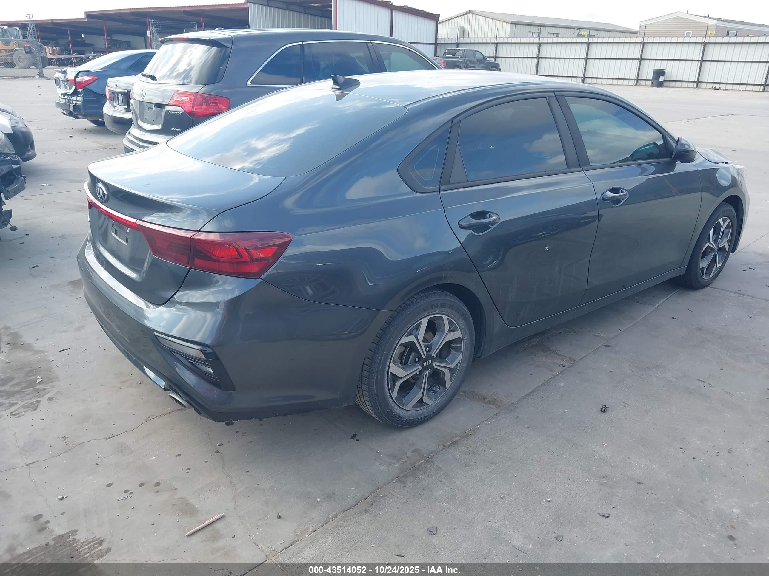 KIA FORTE image 4