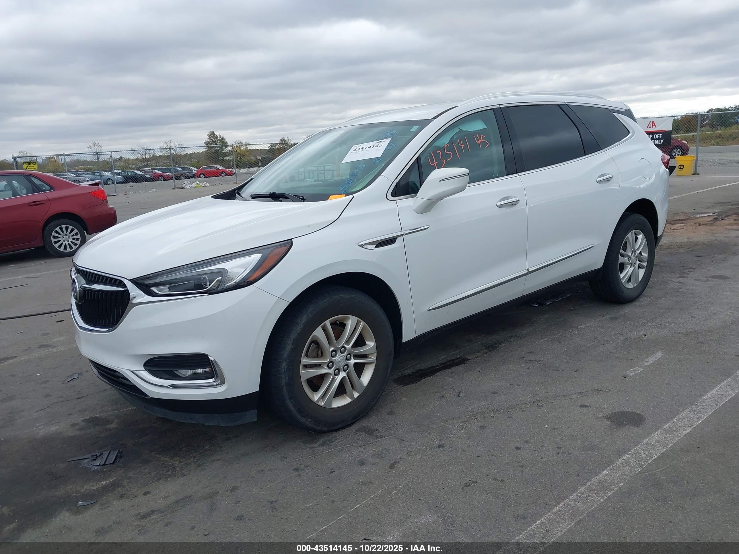 BUICK ENCLAVE image 2