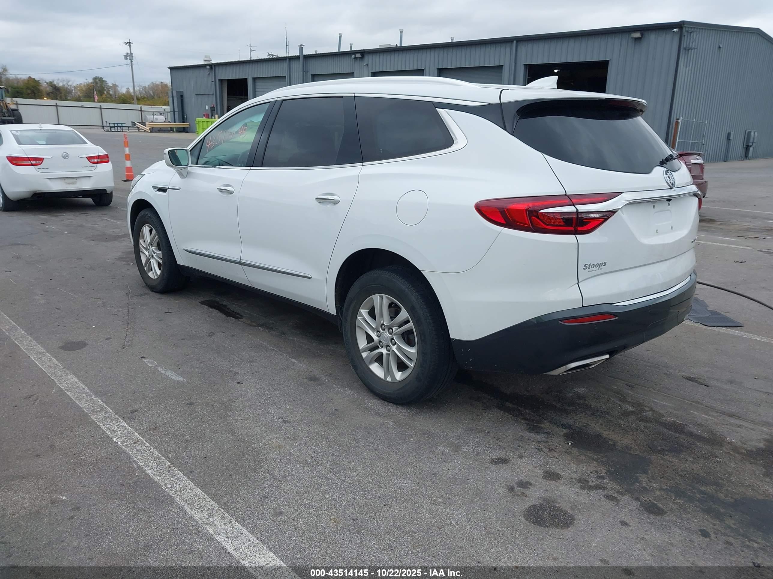 BUICK ENCLAVE image 3