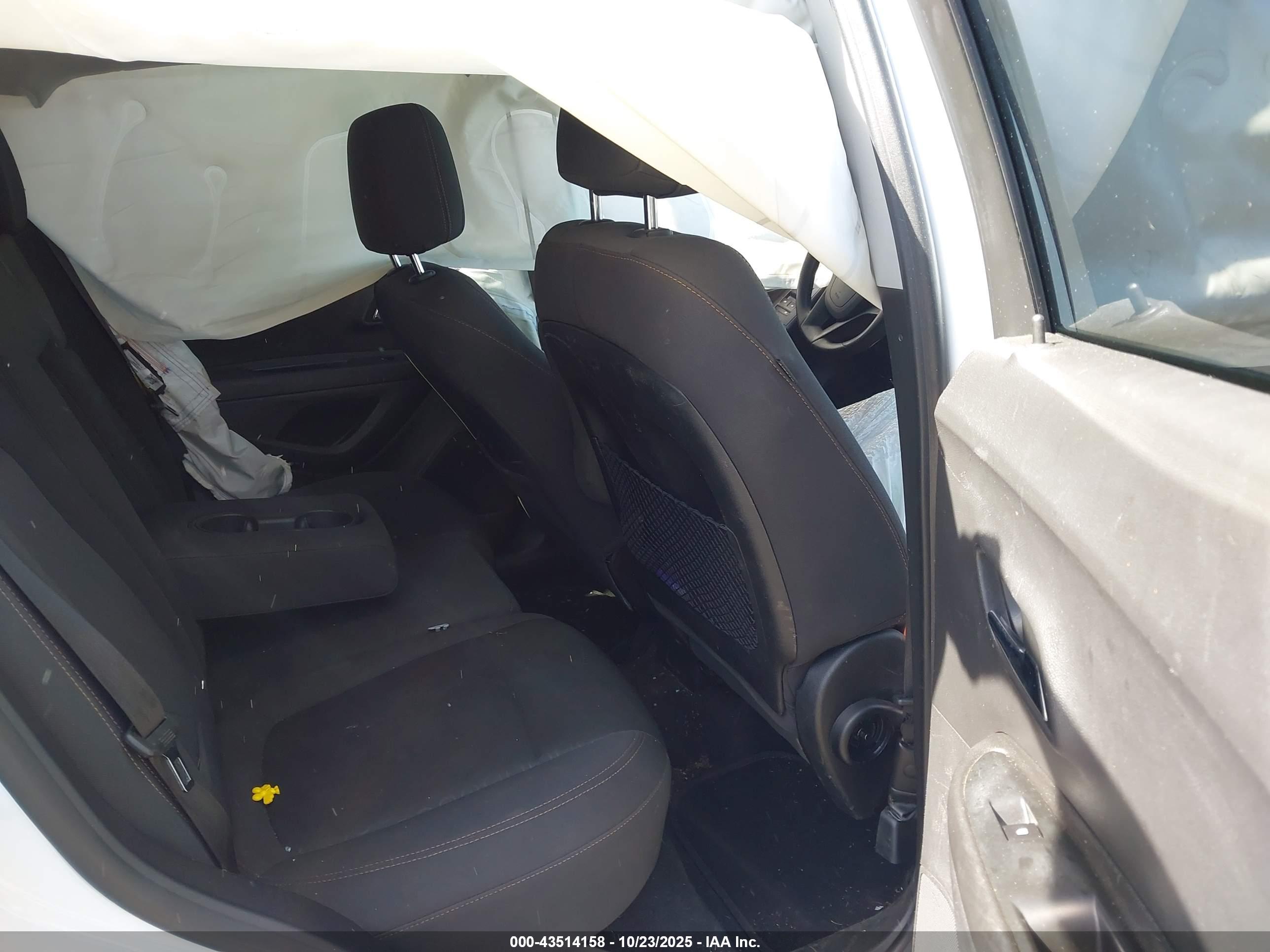 CHEVROLET TRAX image 8