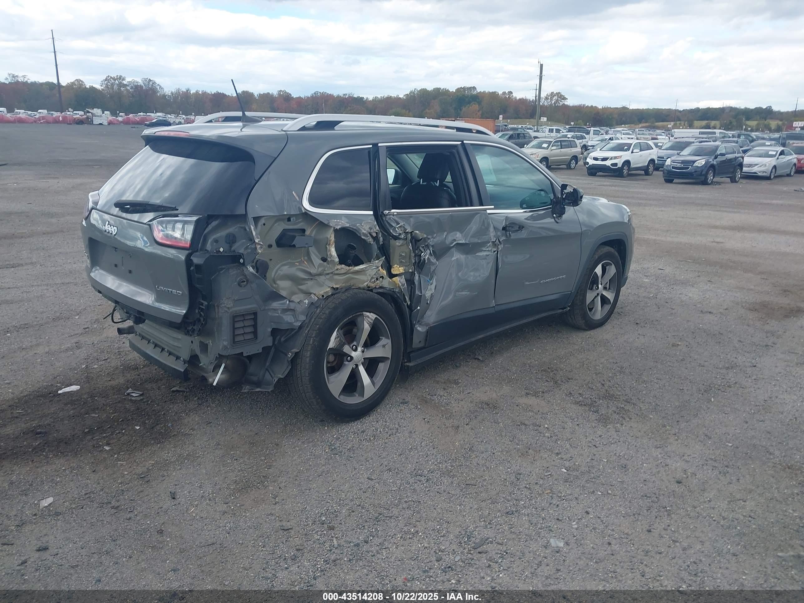 JEEP CHEROKEE image 4