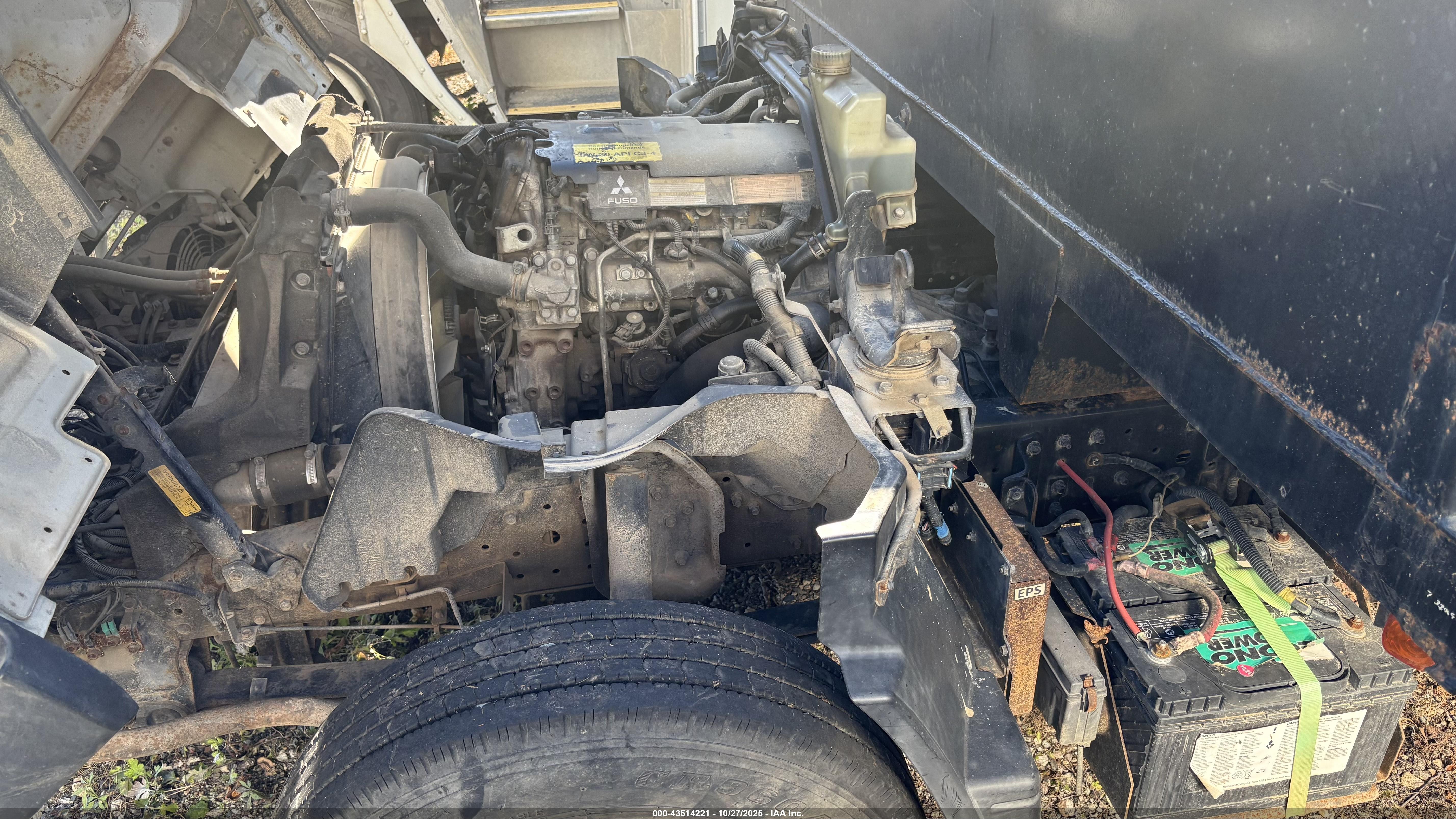 MITSUBISHI FUSO image 10