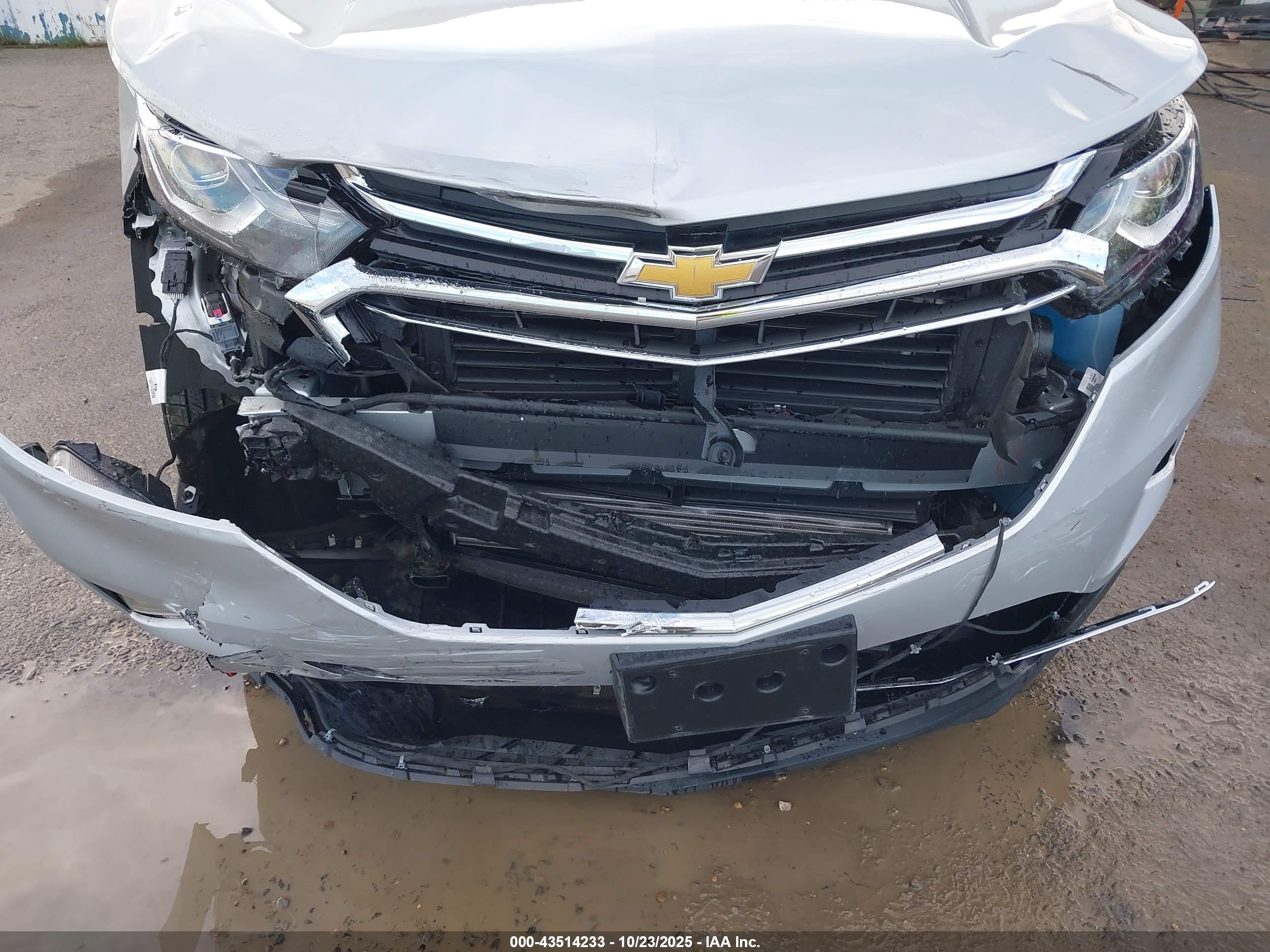 CHEVROLET EQUINOX image 6