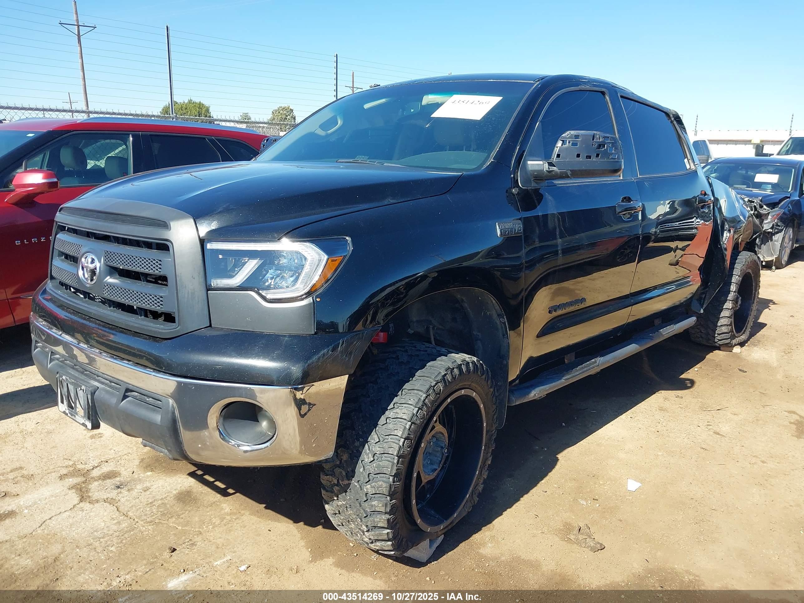 TOYOTA TUNDRA image 2