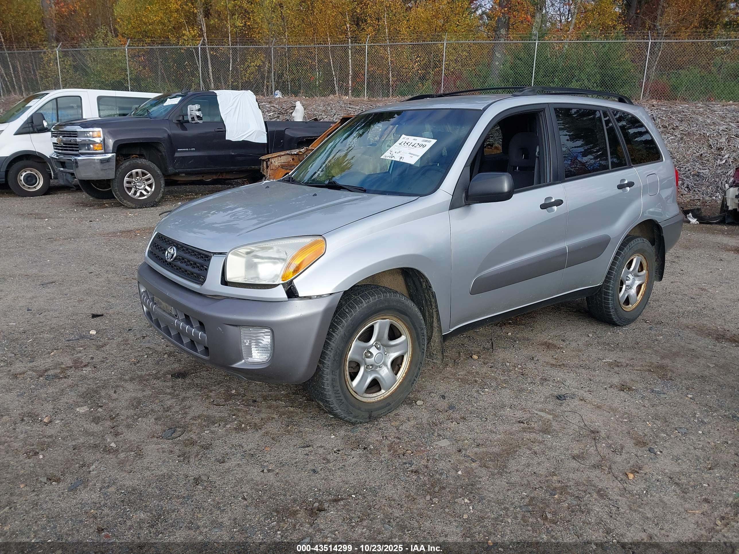 TOYOTA RAV4 image 2