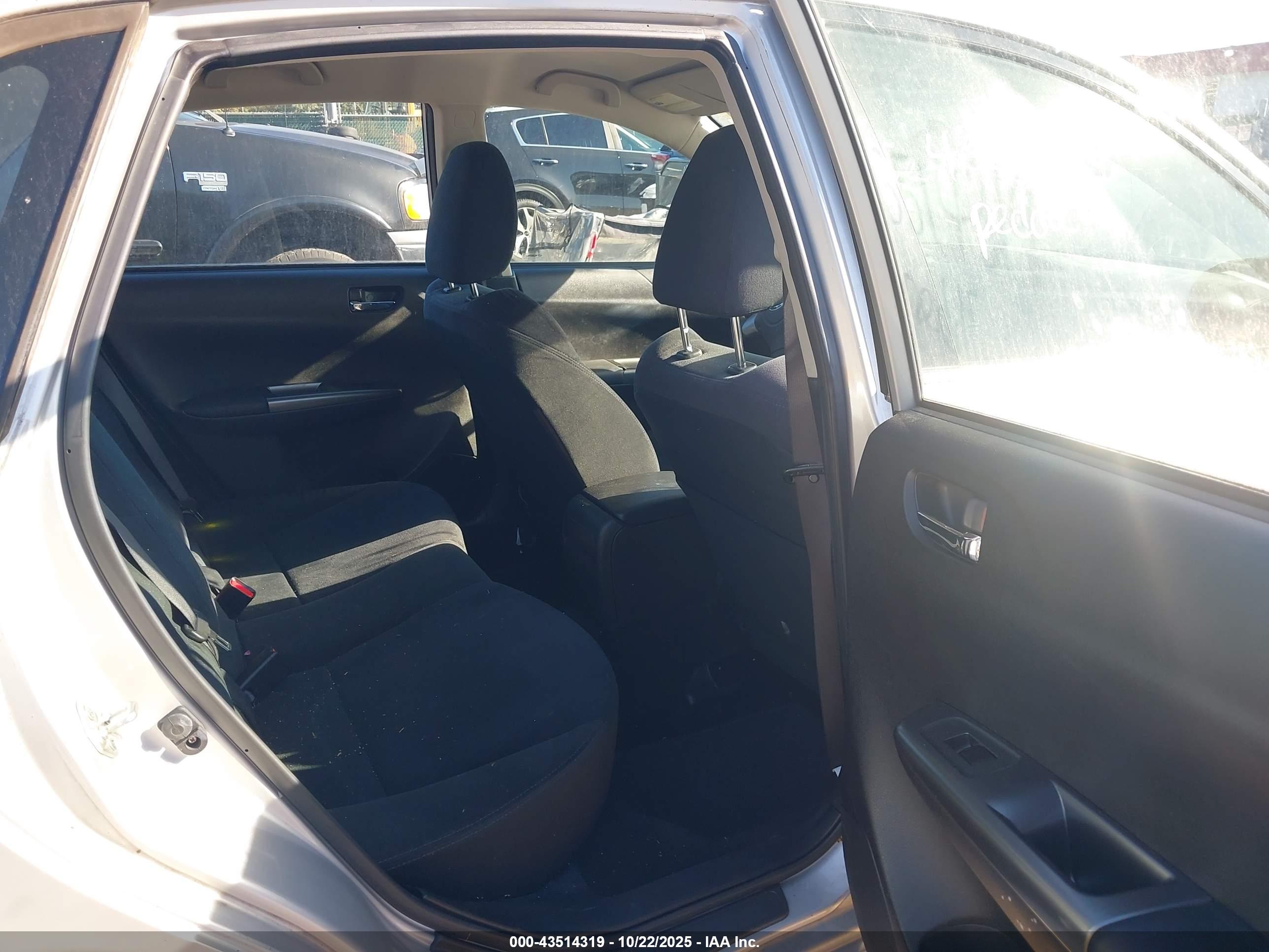 SUBARU IMPREZA image 8