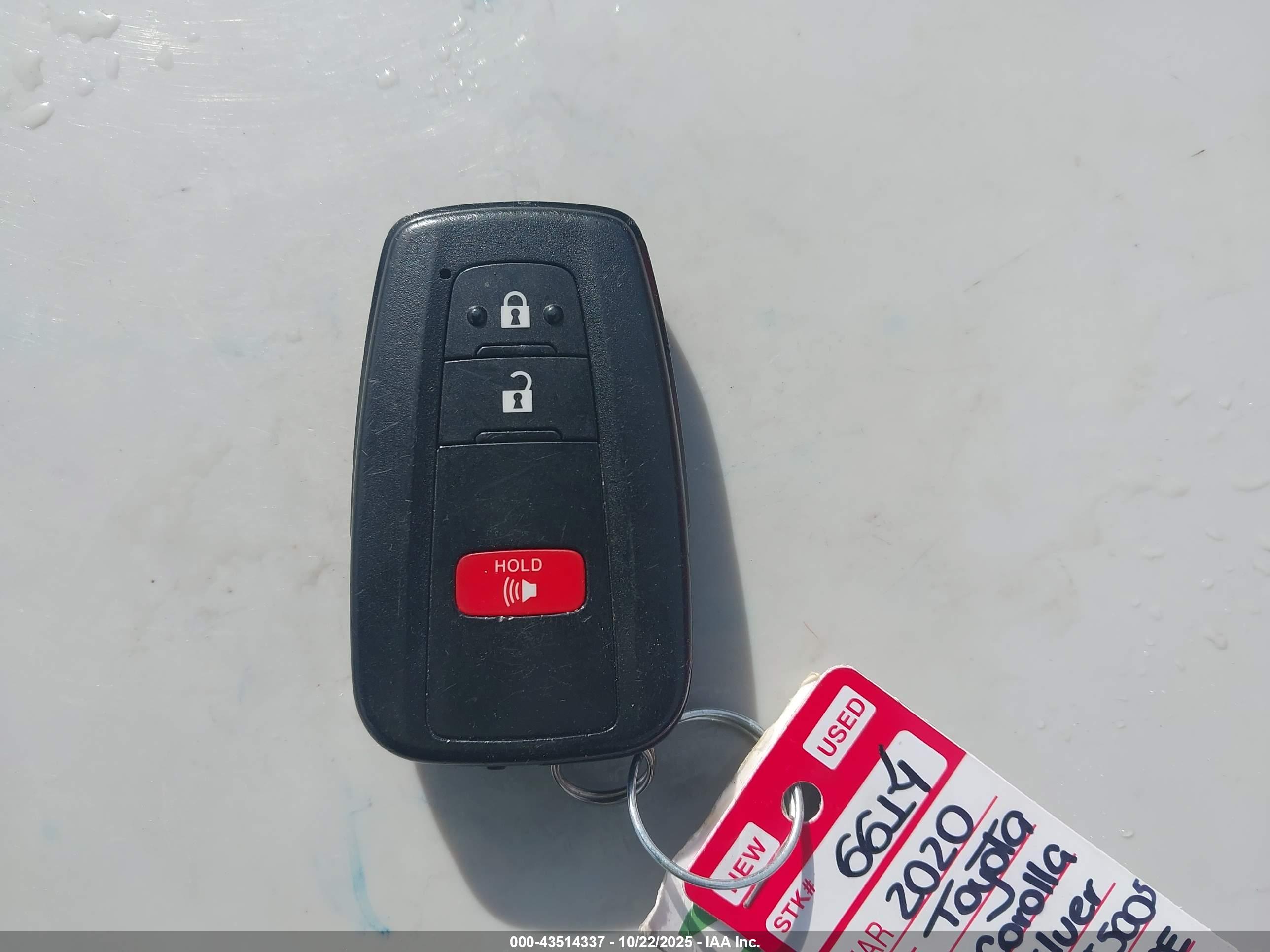 TOYOTA COROLLA image 11