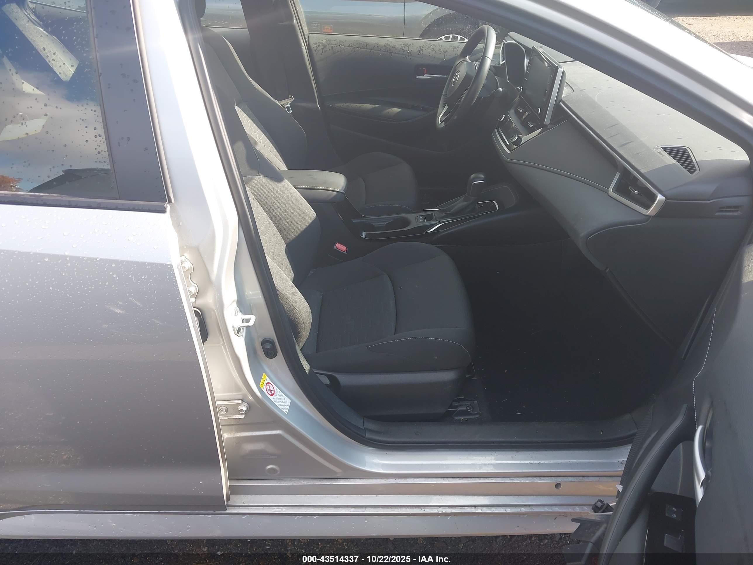 TOYOTA COROLLA image 5
