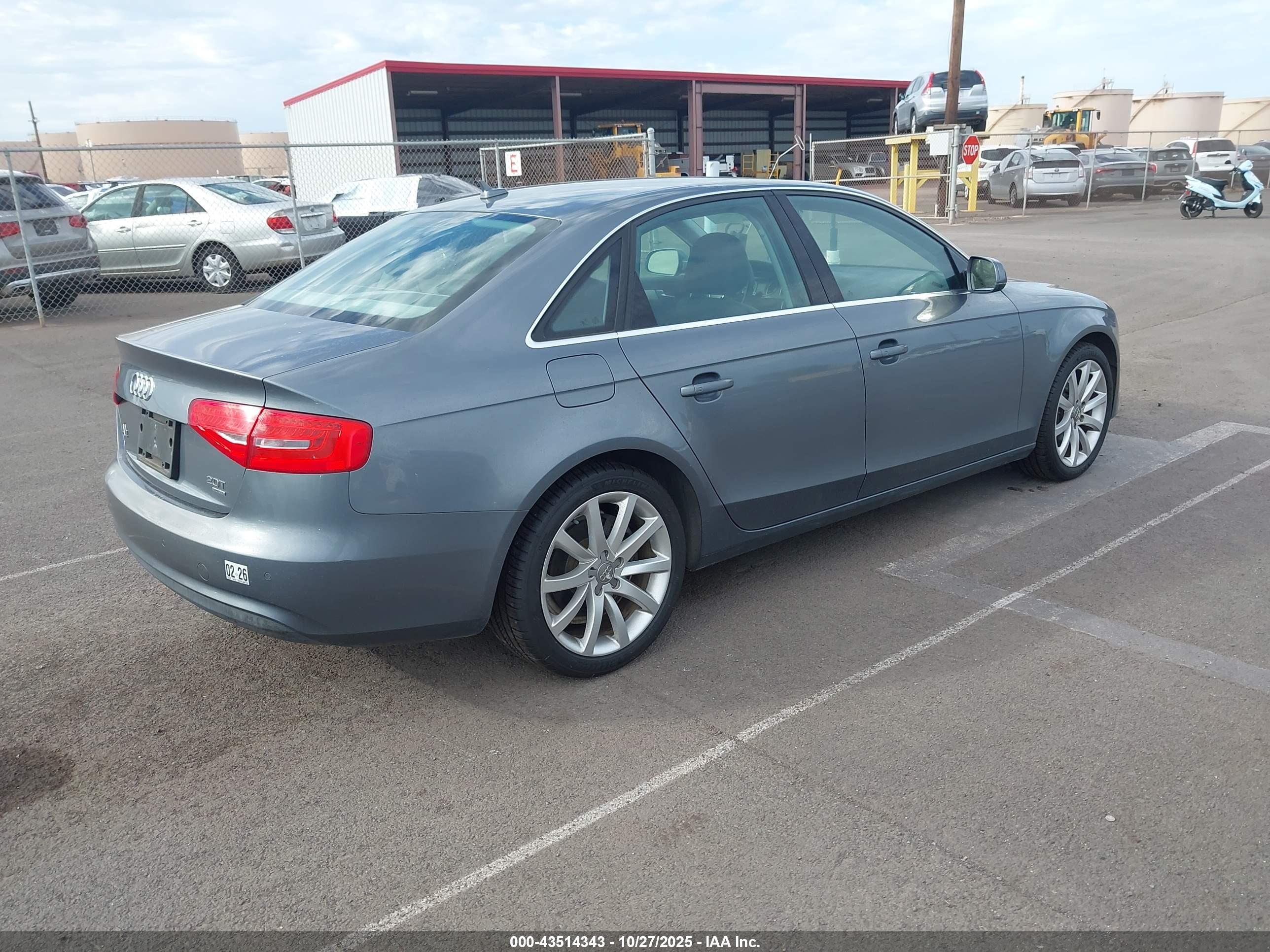 AUDI A4 image 4