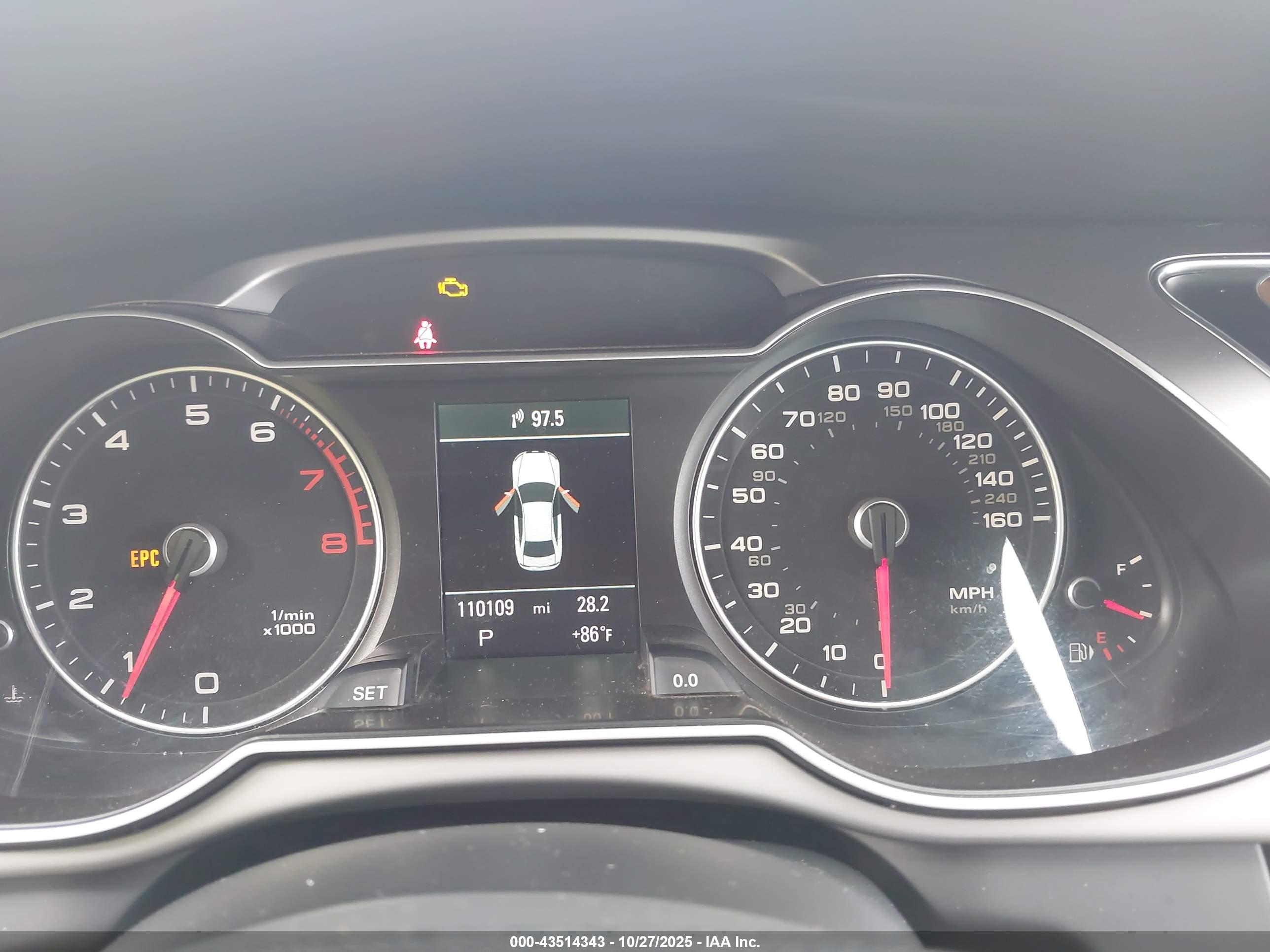 AUDI A4 image 7