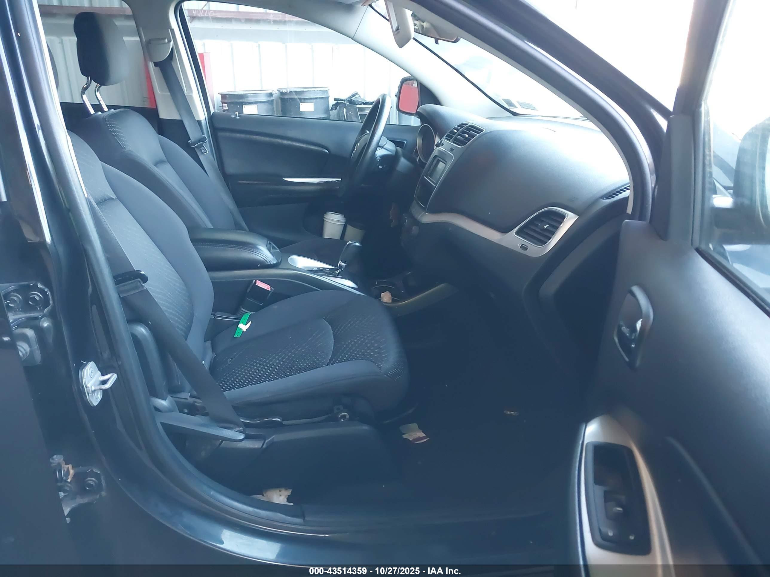 DODGE JOURNEY image 5