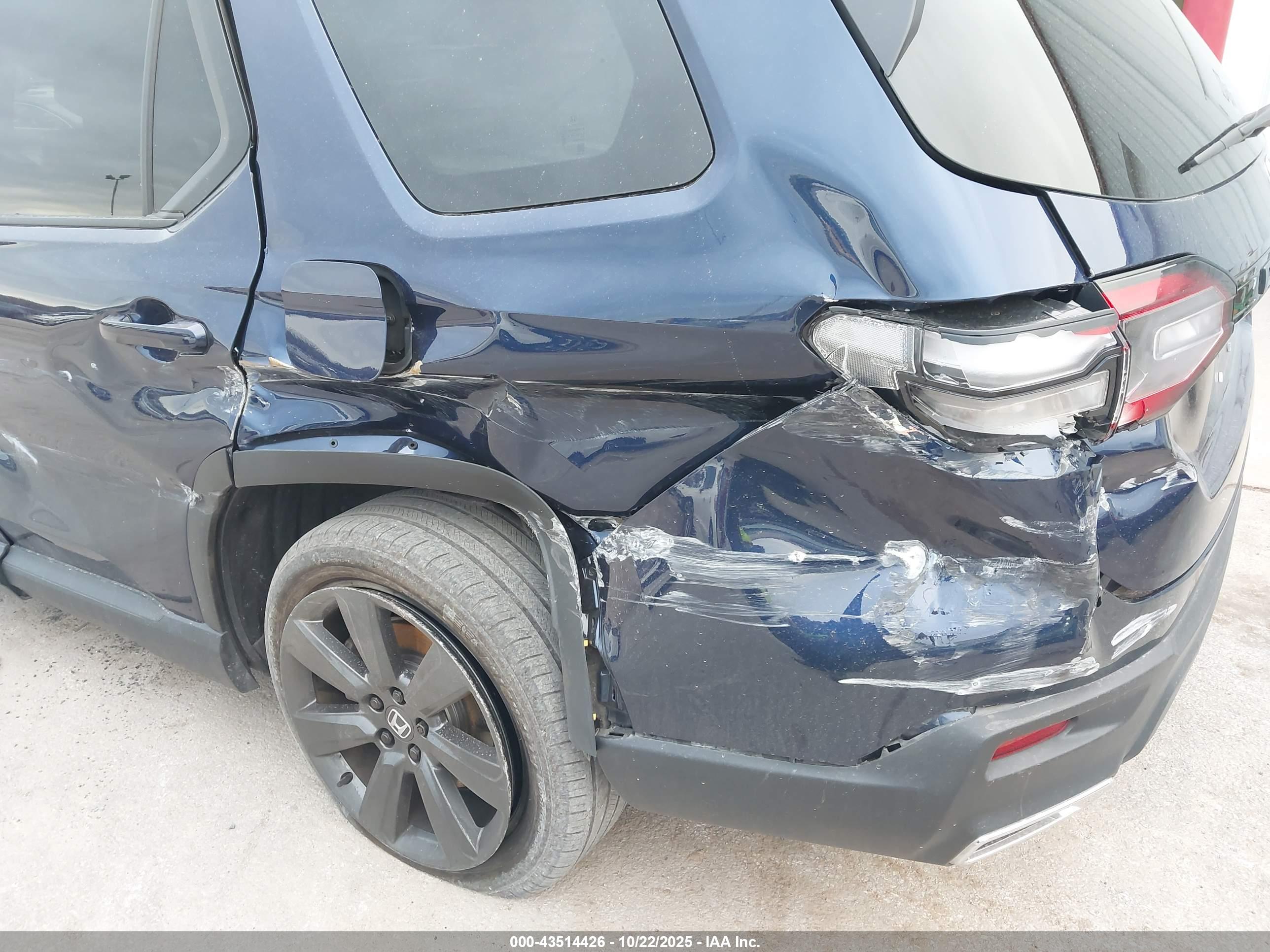 HONDA PILOT image 6