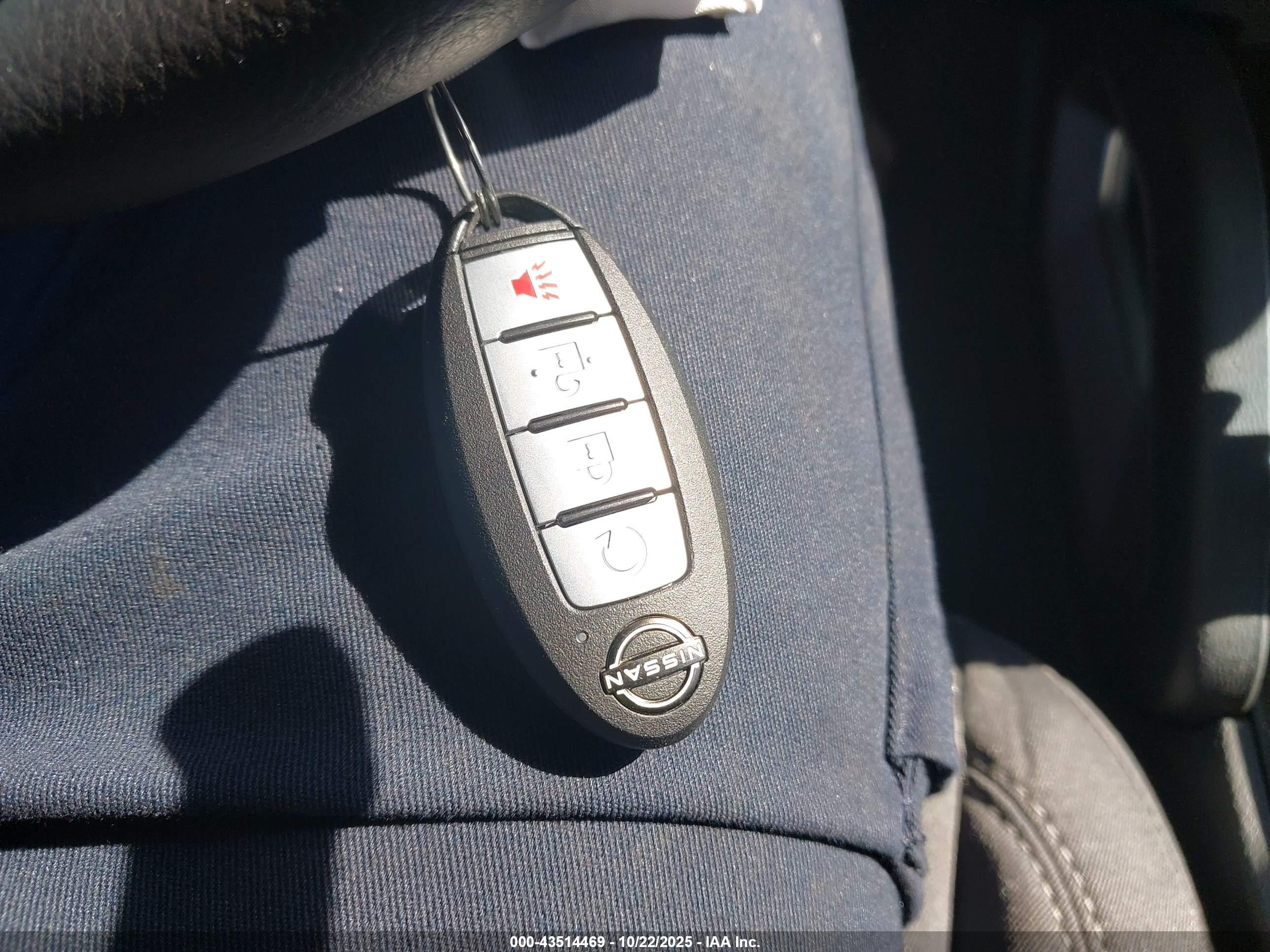 NISSAN FRONTIER image 11