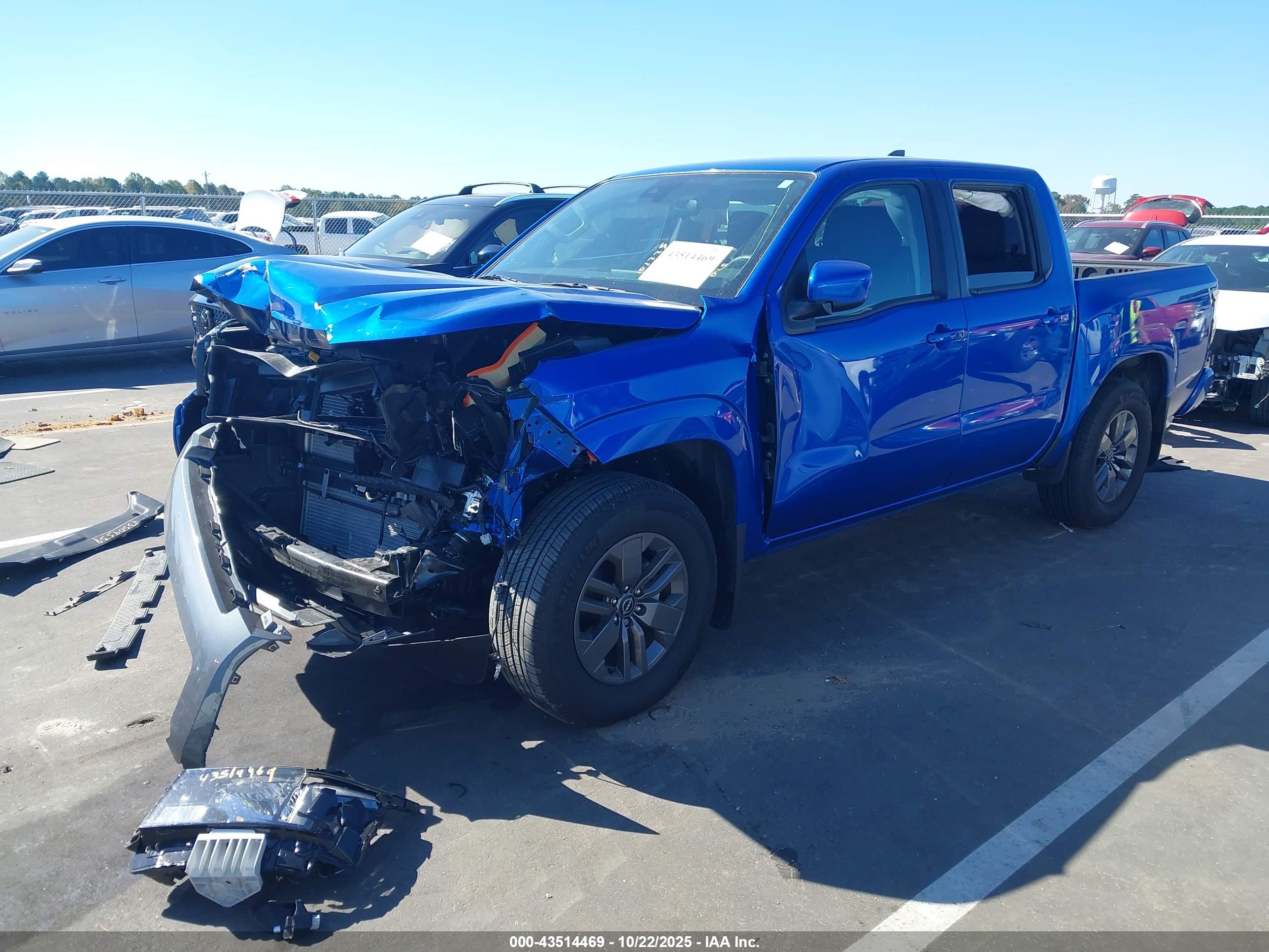 NISSAN FRONTIER image 2