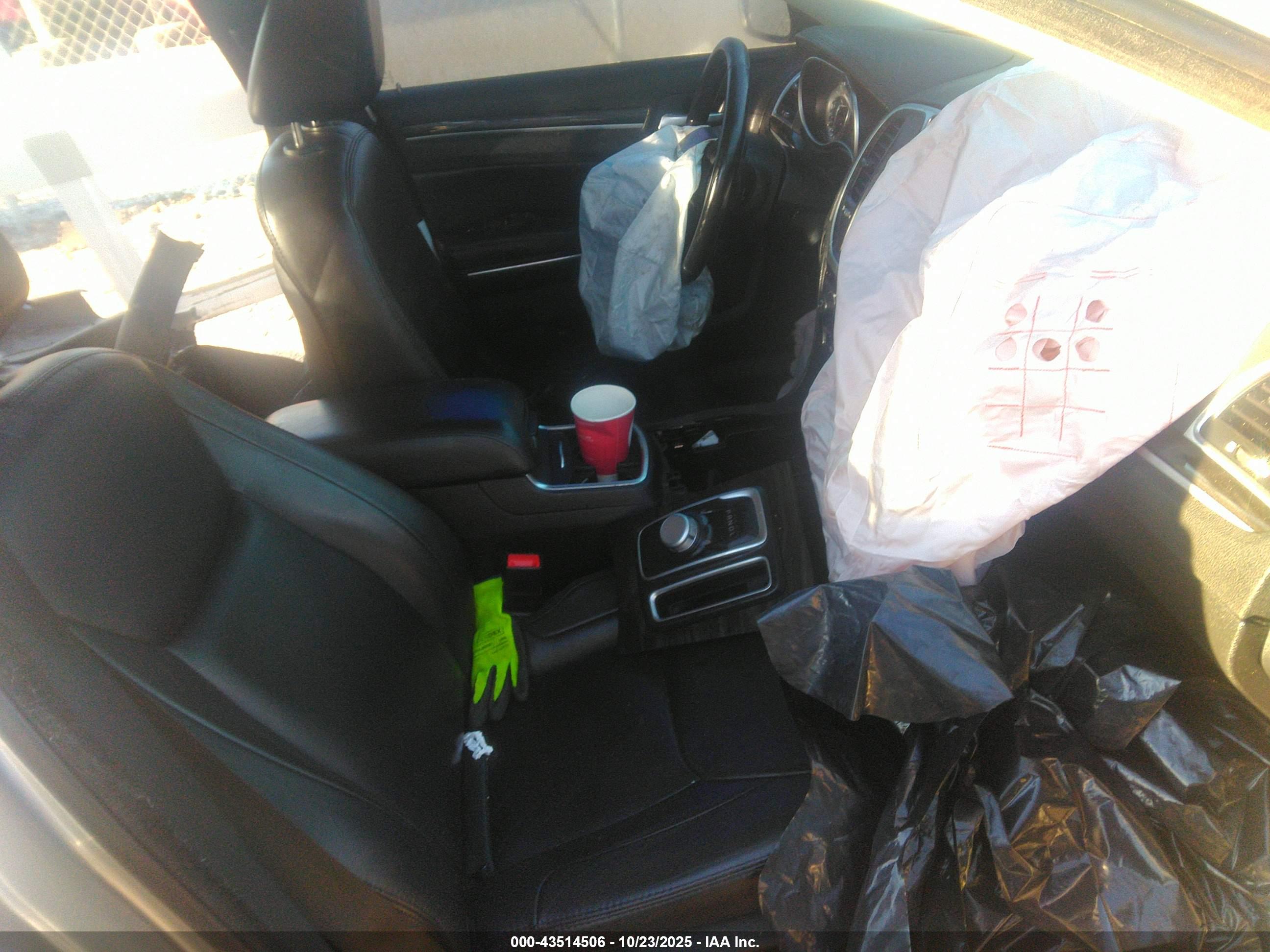 CHRYSLER 300 image 5