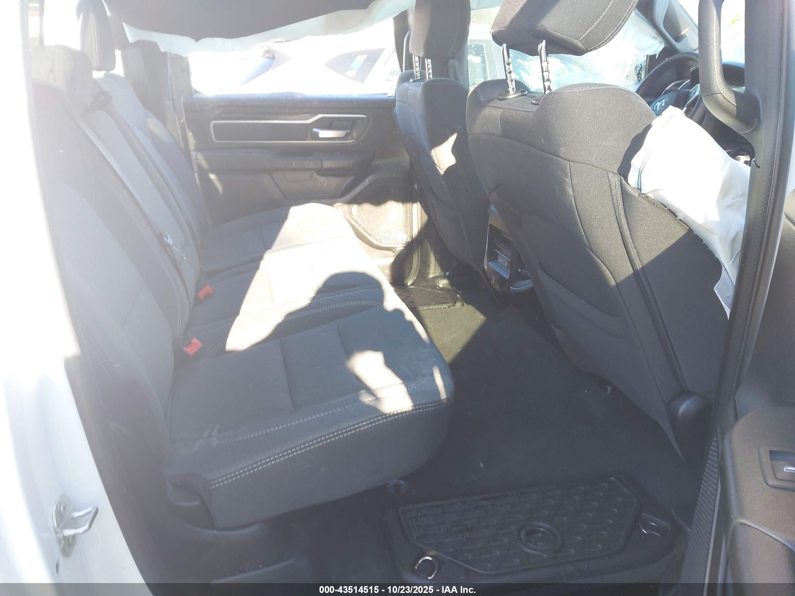 RAM 1500 image 8