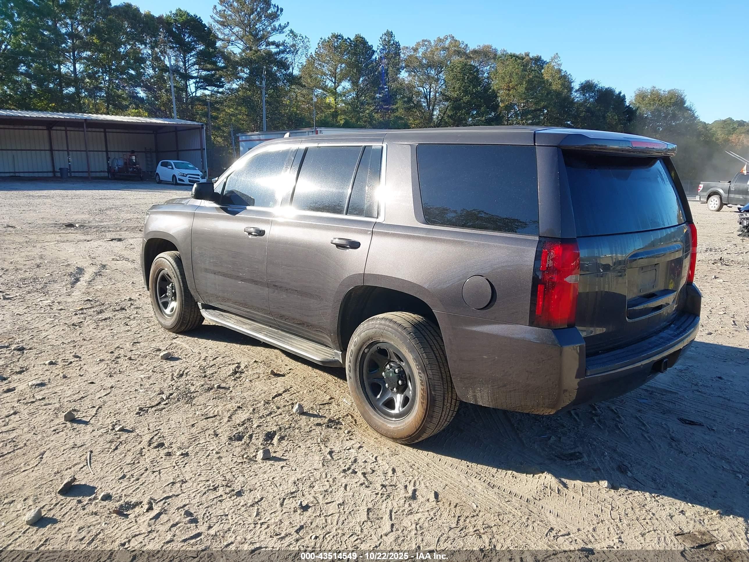 CHEVROLET TAHOE image 3