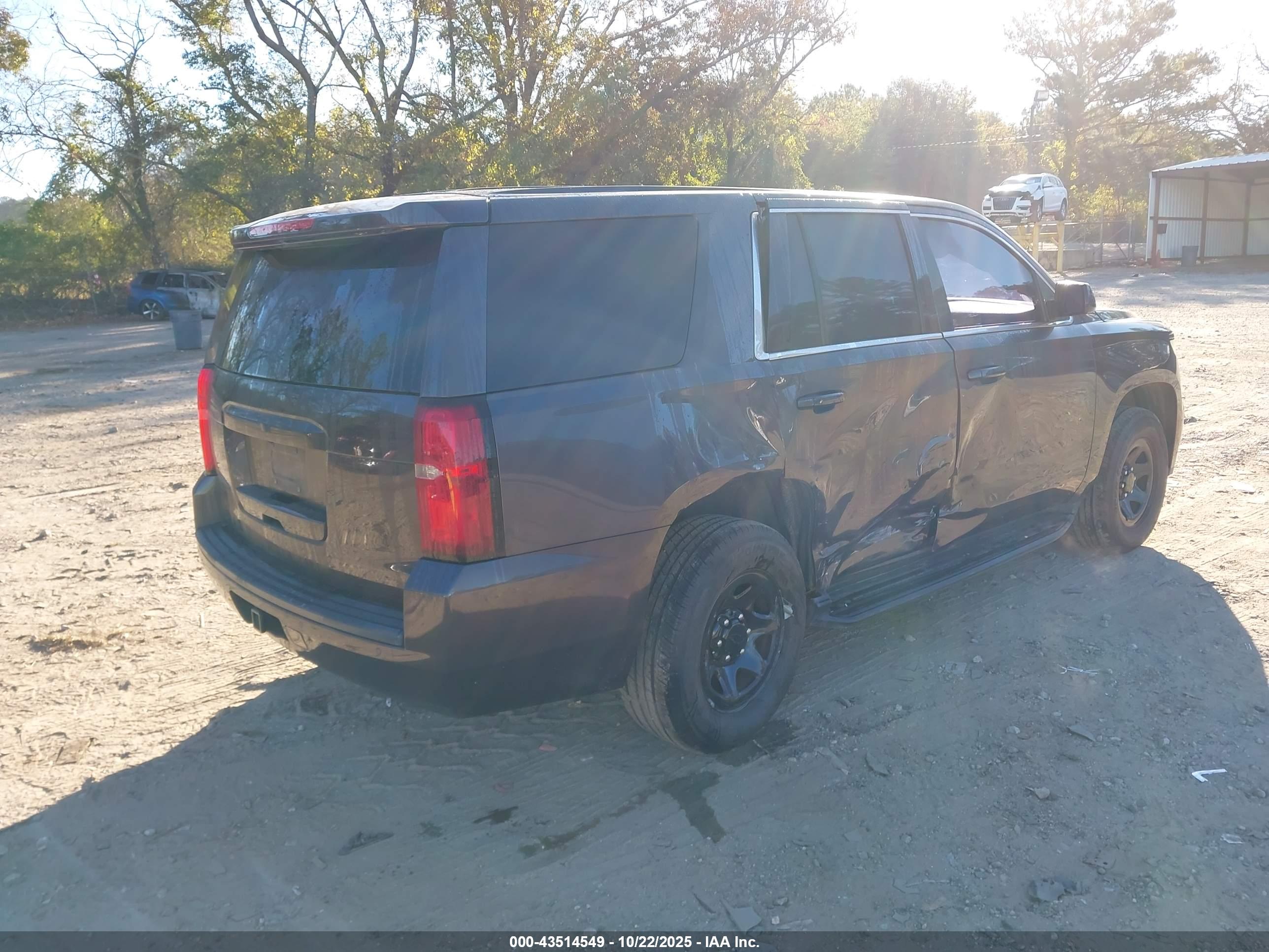 CHEVROLET TAHOE image 4
