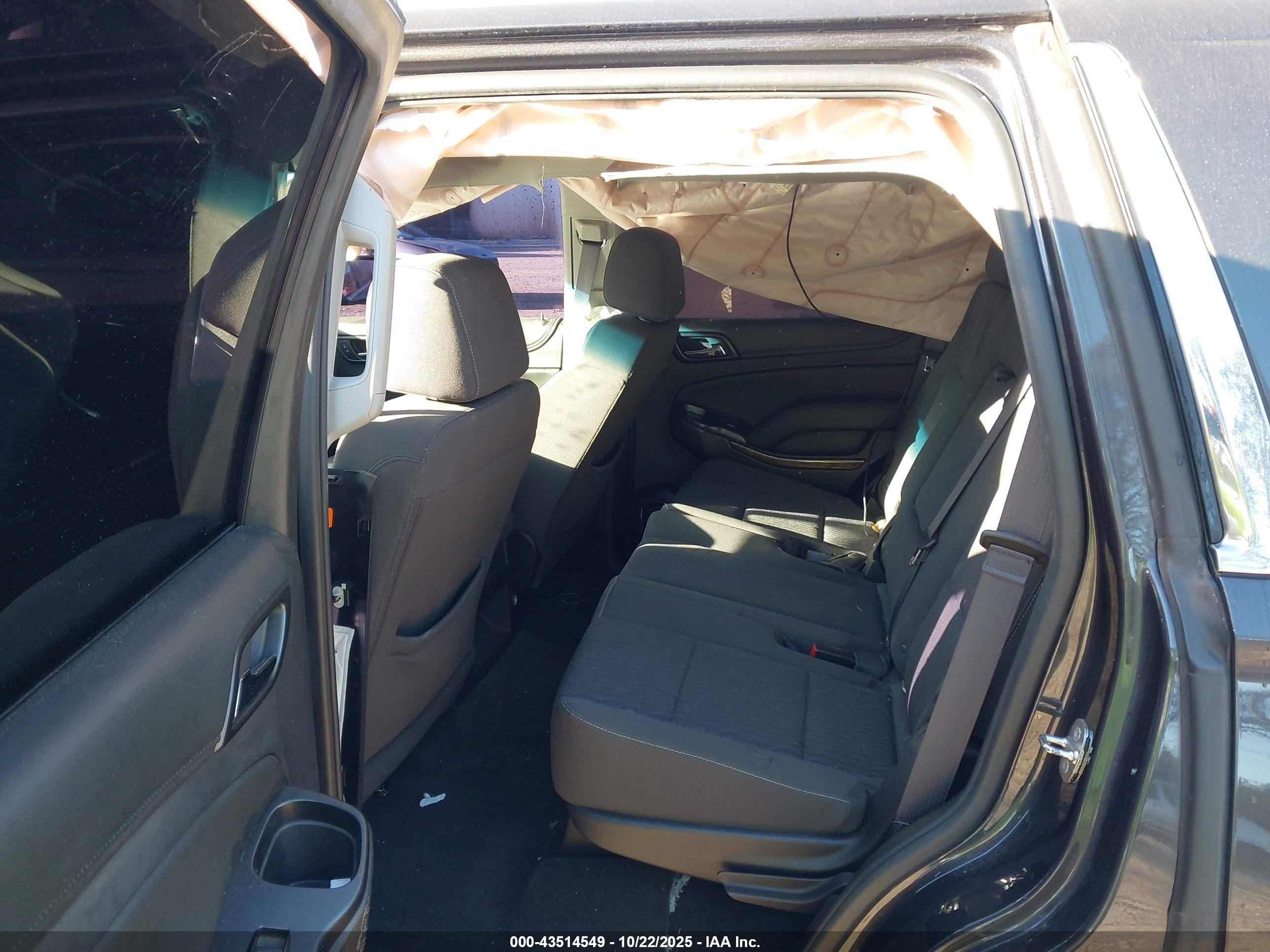 CHEVROLET TAHOE image 8