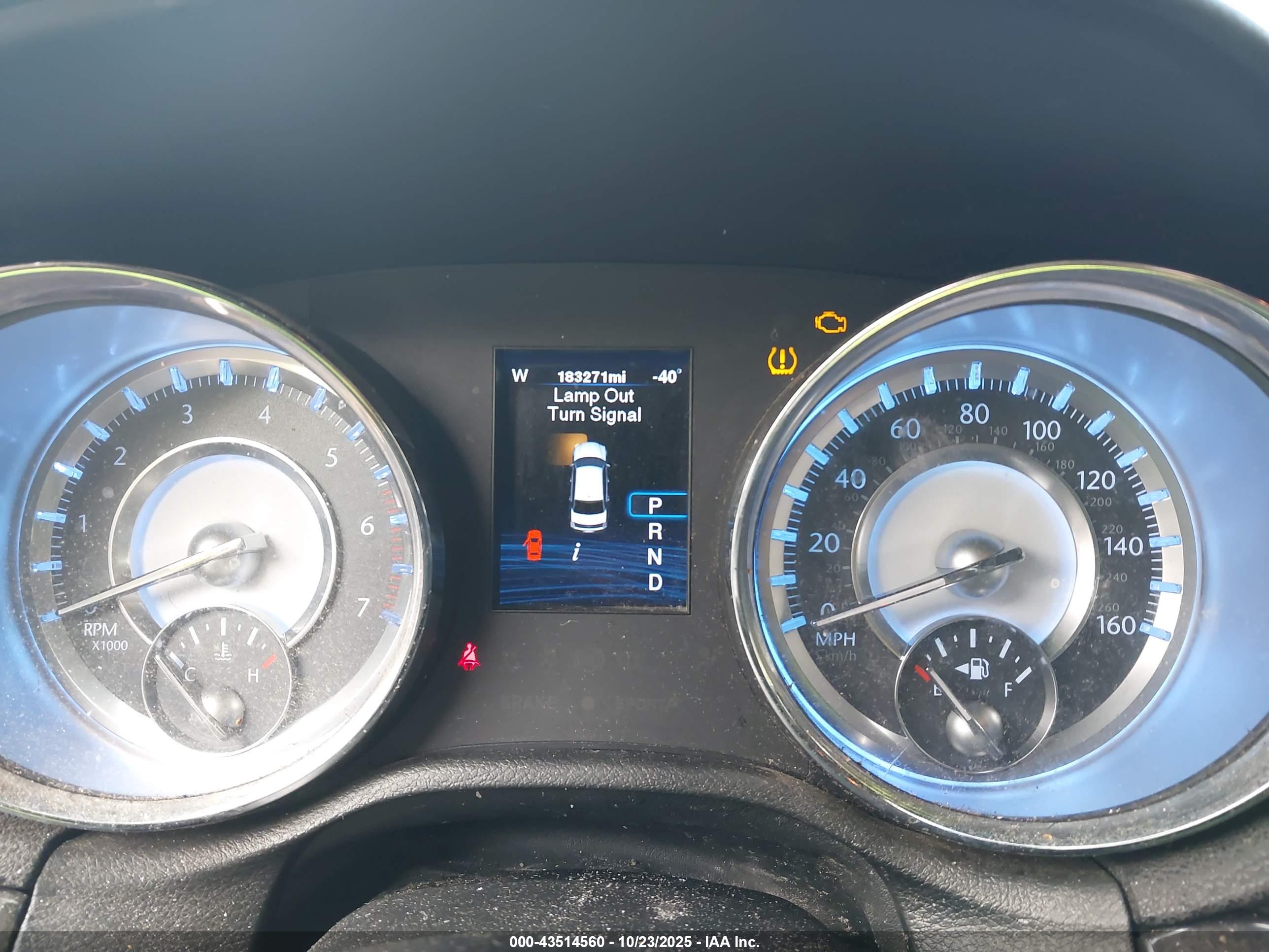 CHRYSLER 300C image 7