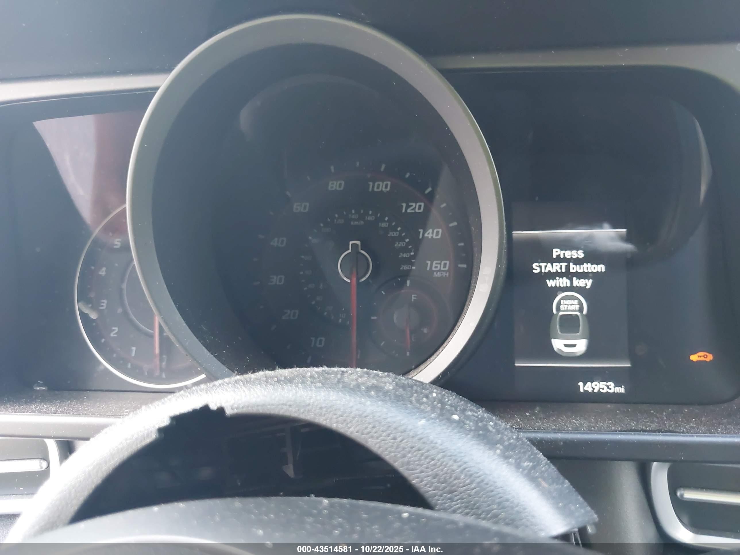 HYUNDAI ELANTRA image 7