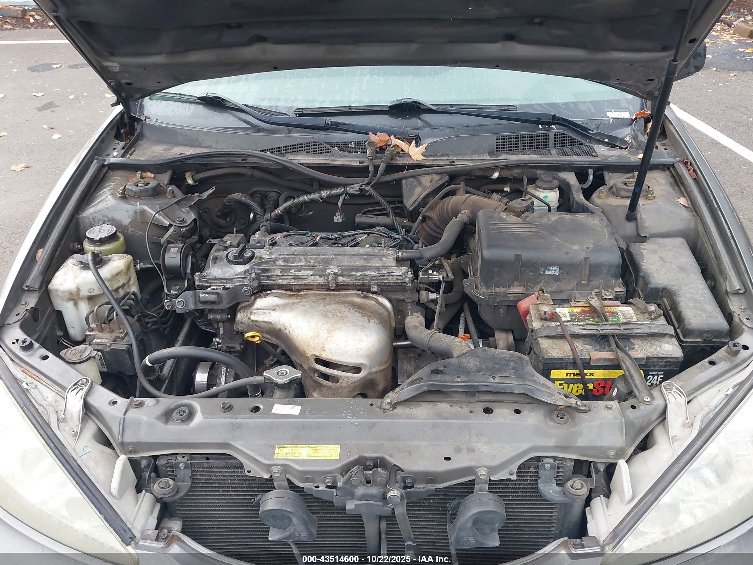 TOYOTA CAMRY image 10