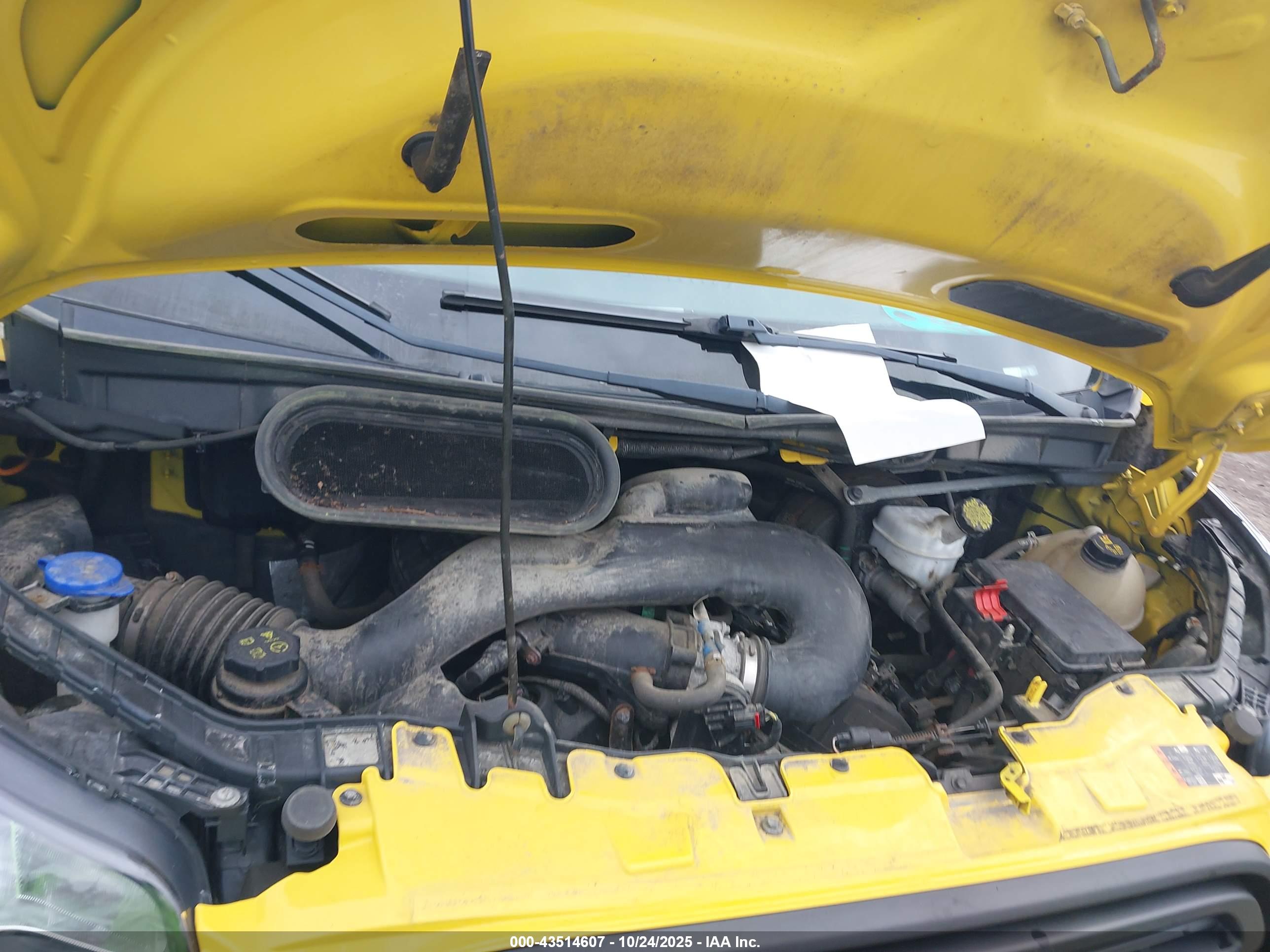 FORD TRANSIT-250 image 10