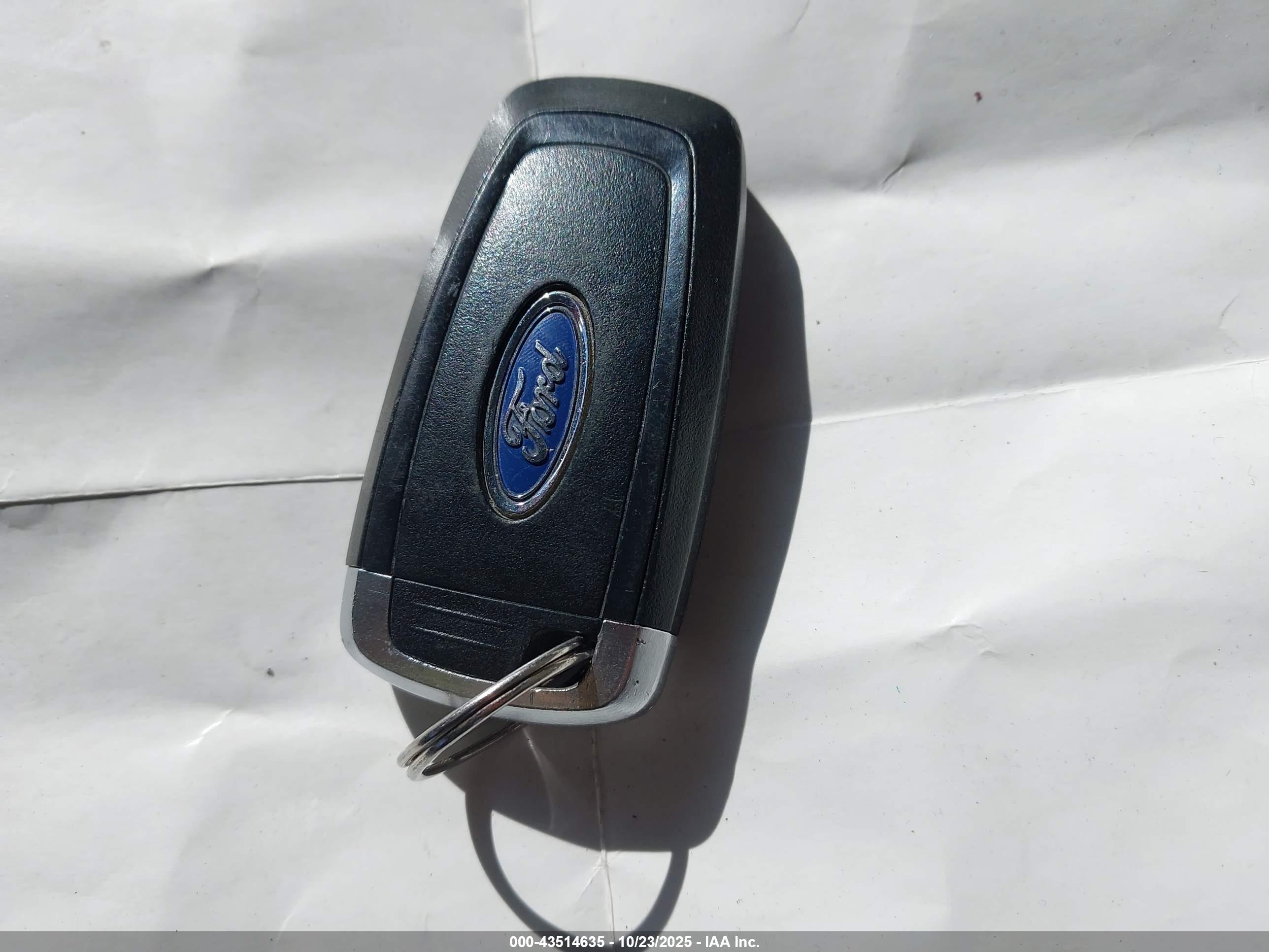 FORD ESCAPE image 11