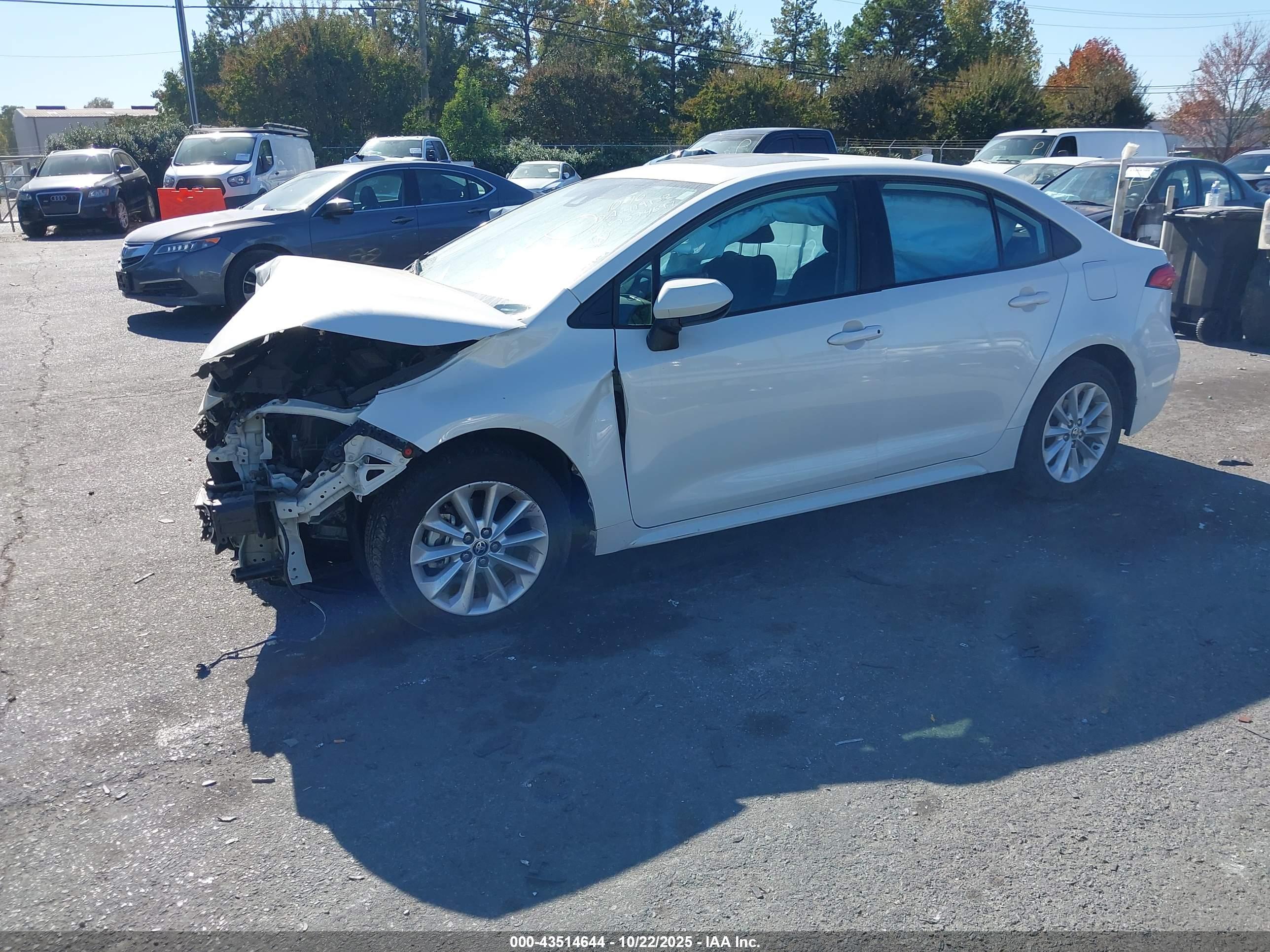 TOYOTA COROLLA image 2