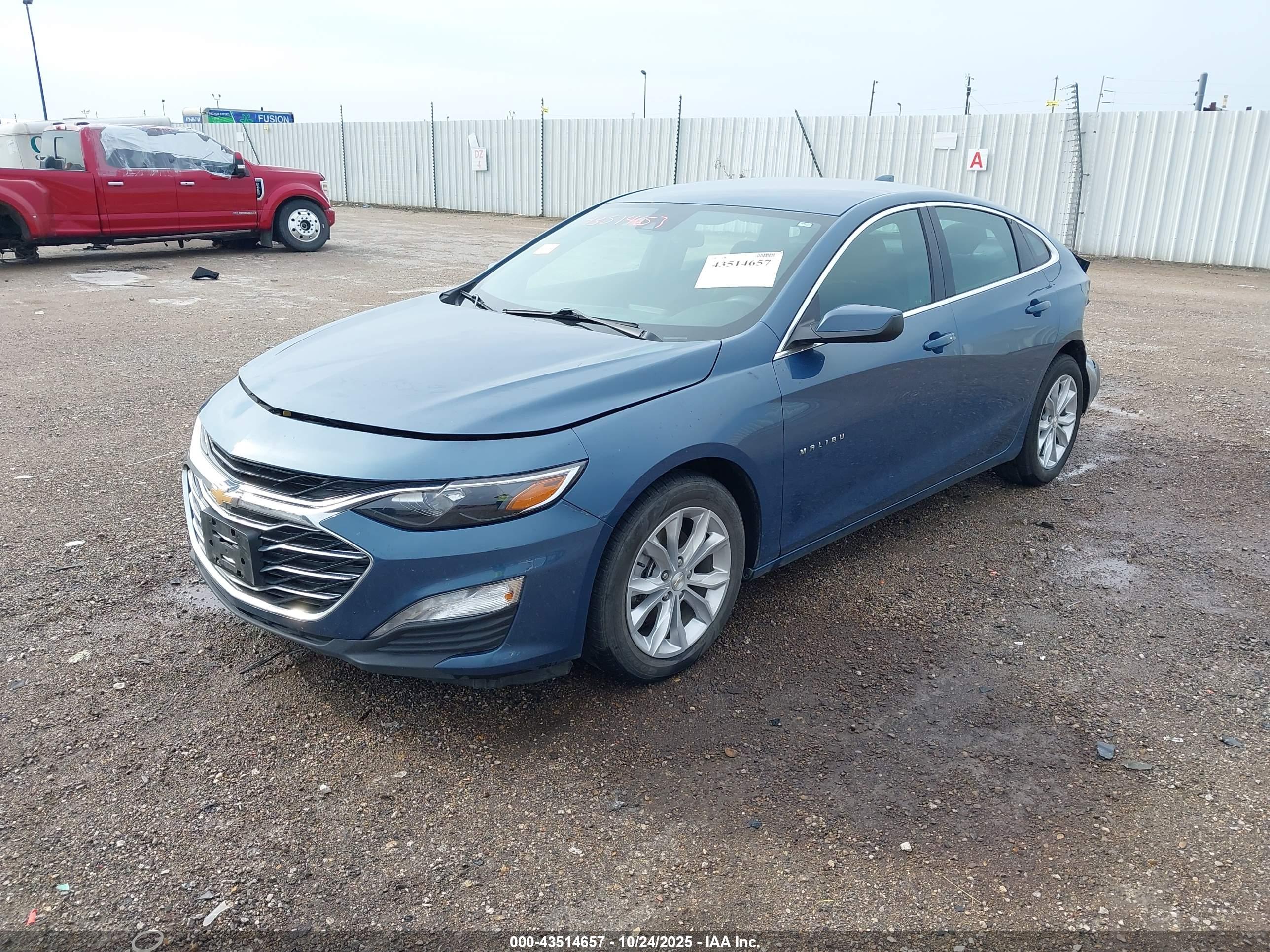CHEVROLET MALIBU image 2
