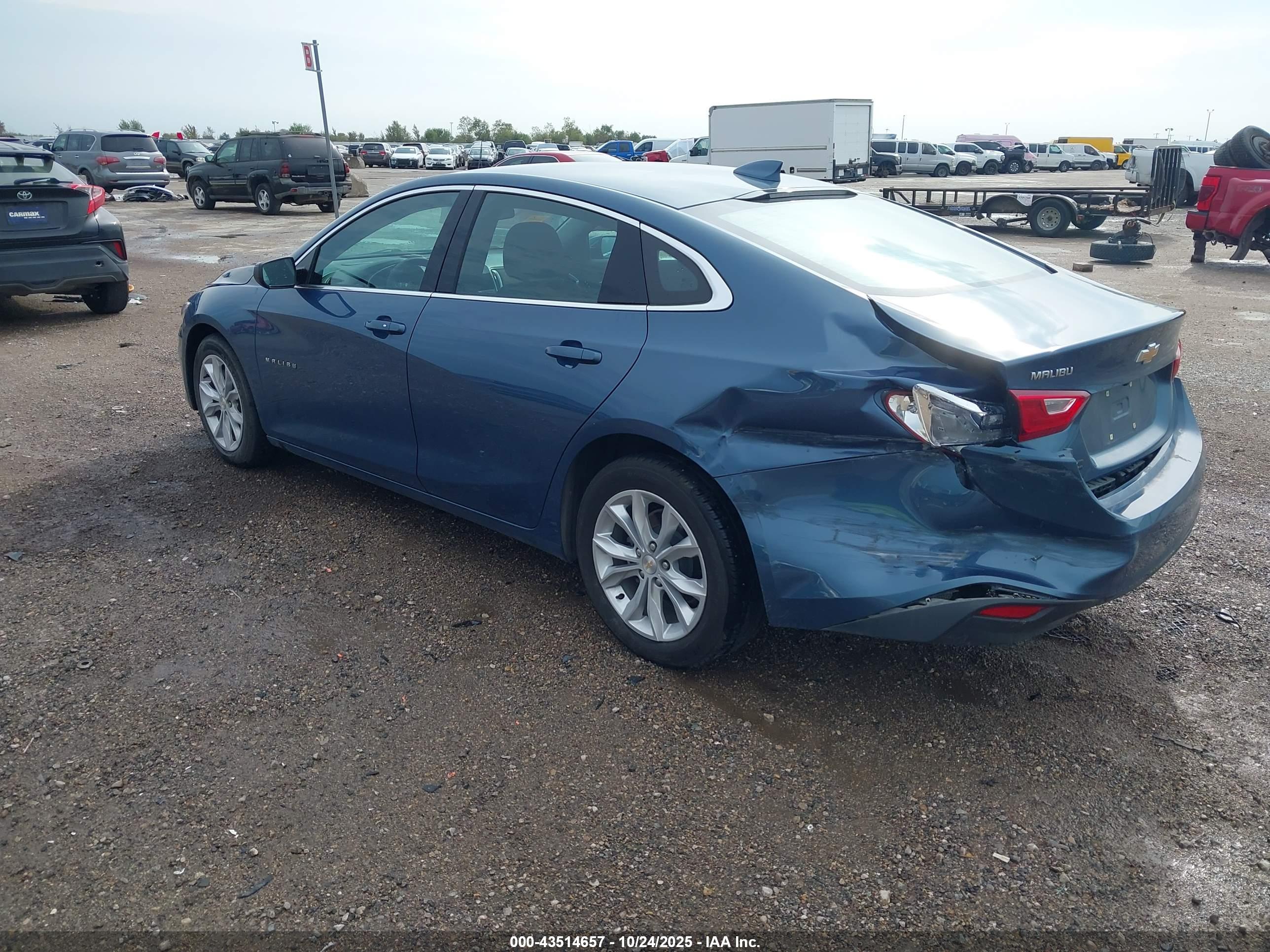CHEVROLET MALIBU image 3