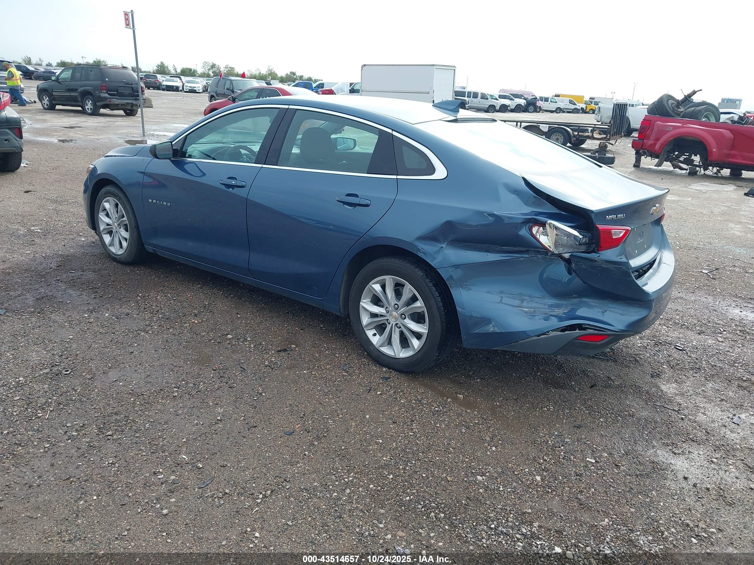 CHEVROLET MALIBU image 6