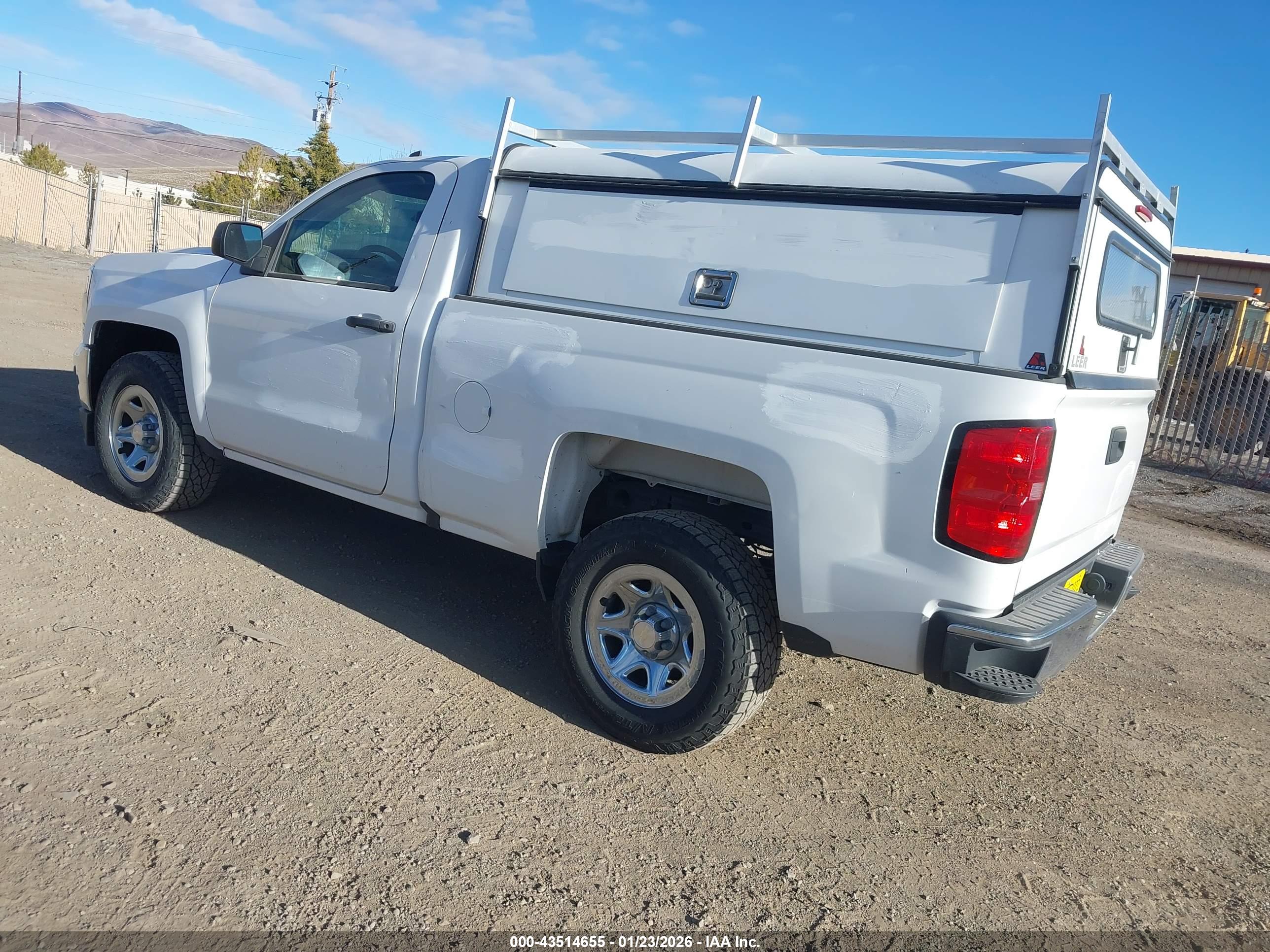 CHEVROLET SILVERADO image 3