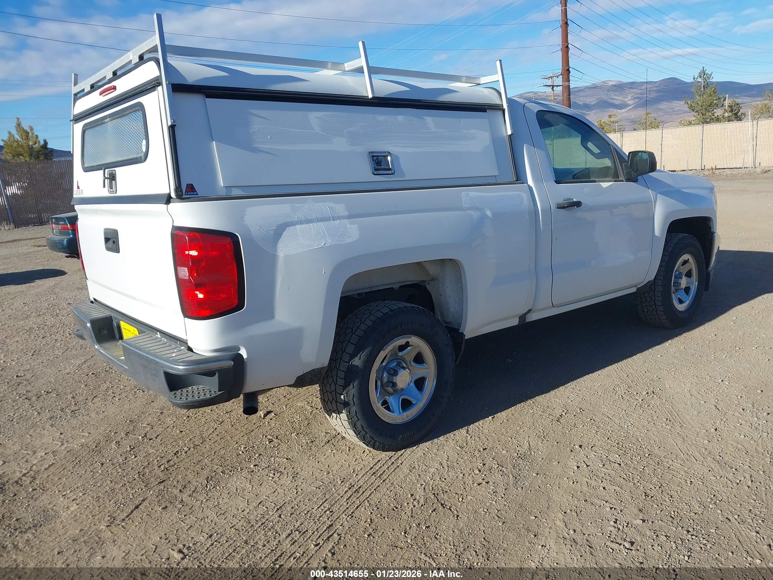 CHEVROLET SILVERADO image 4