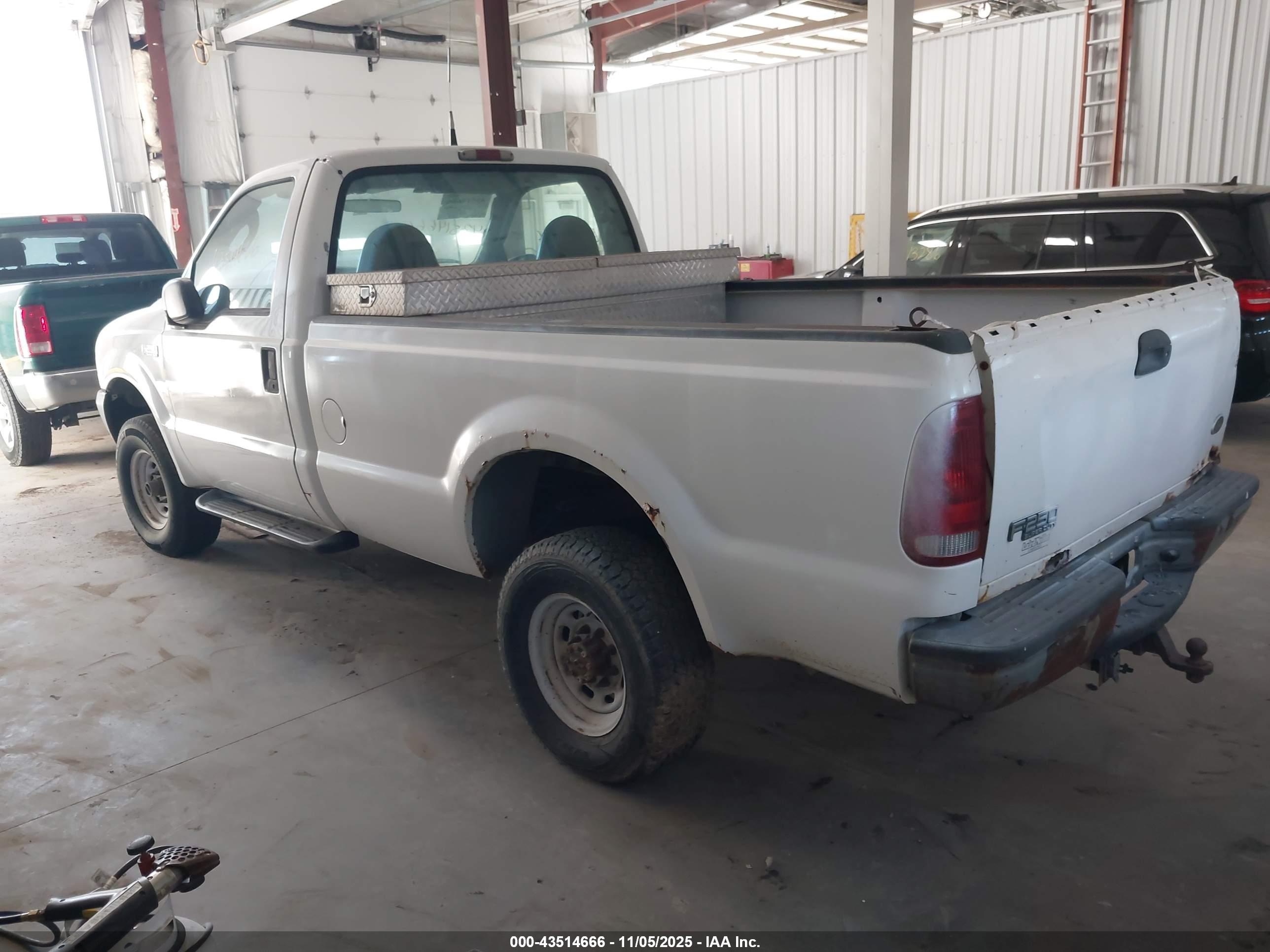 FORD F-250 image 3