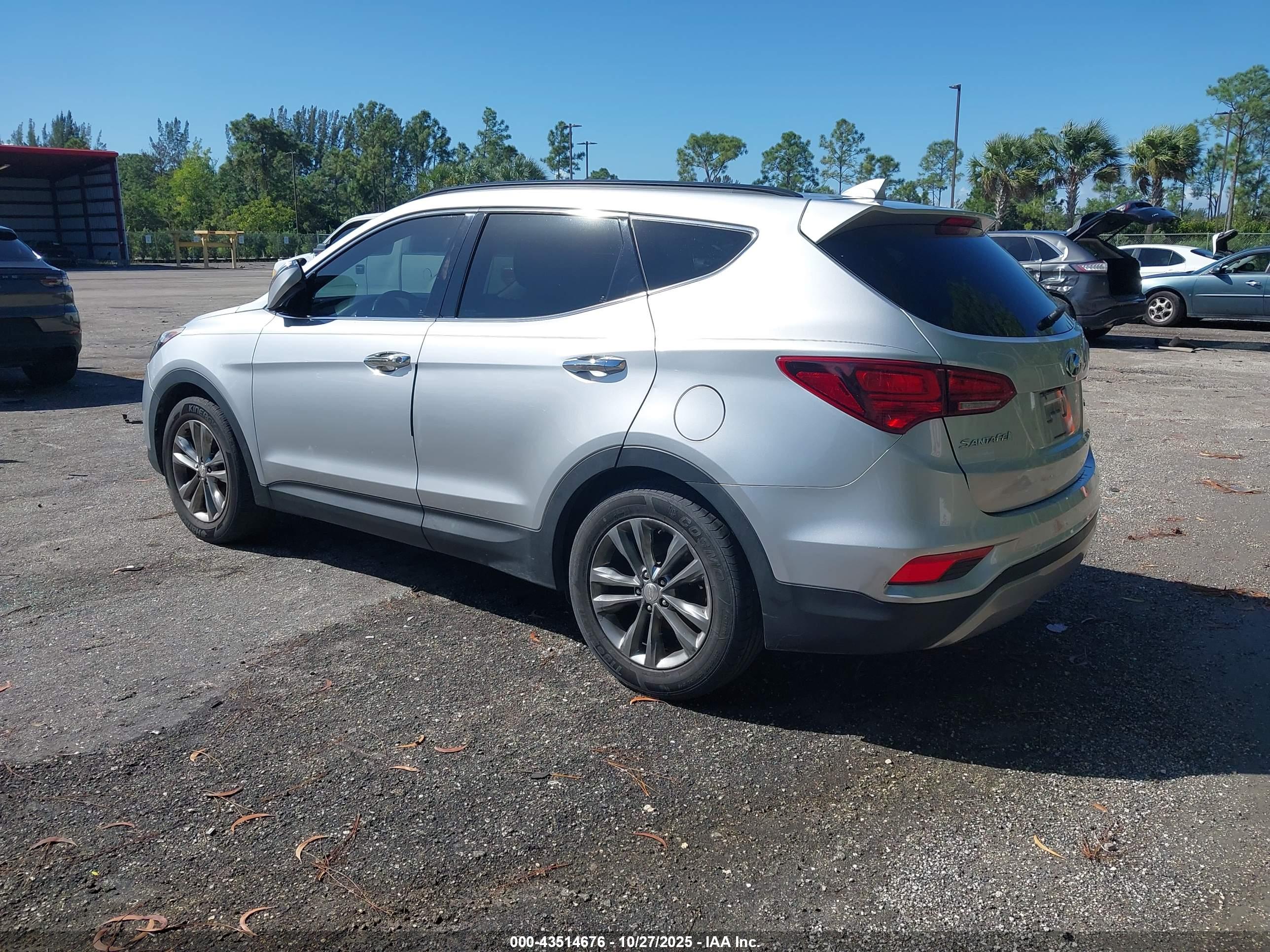 HYUNDAI SANTA image 3