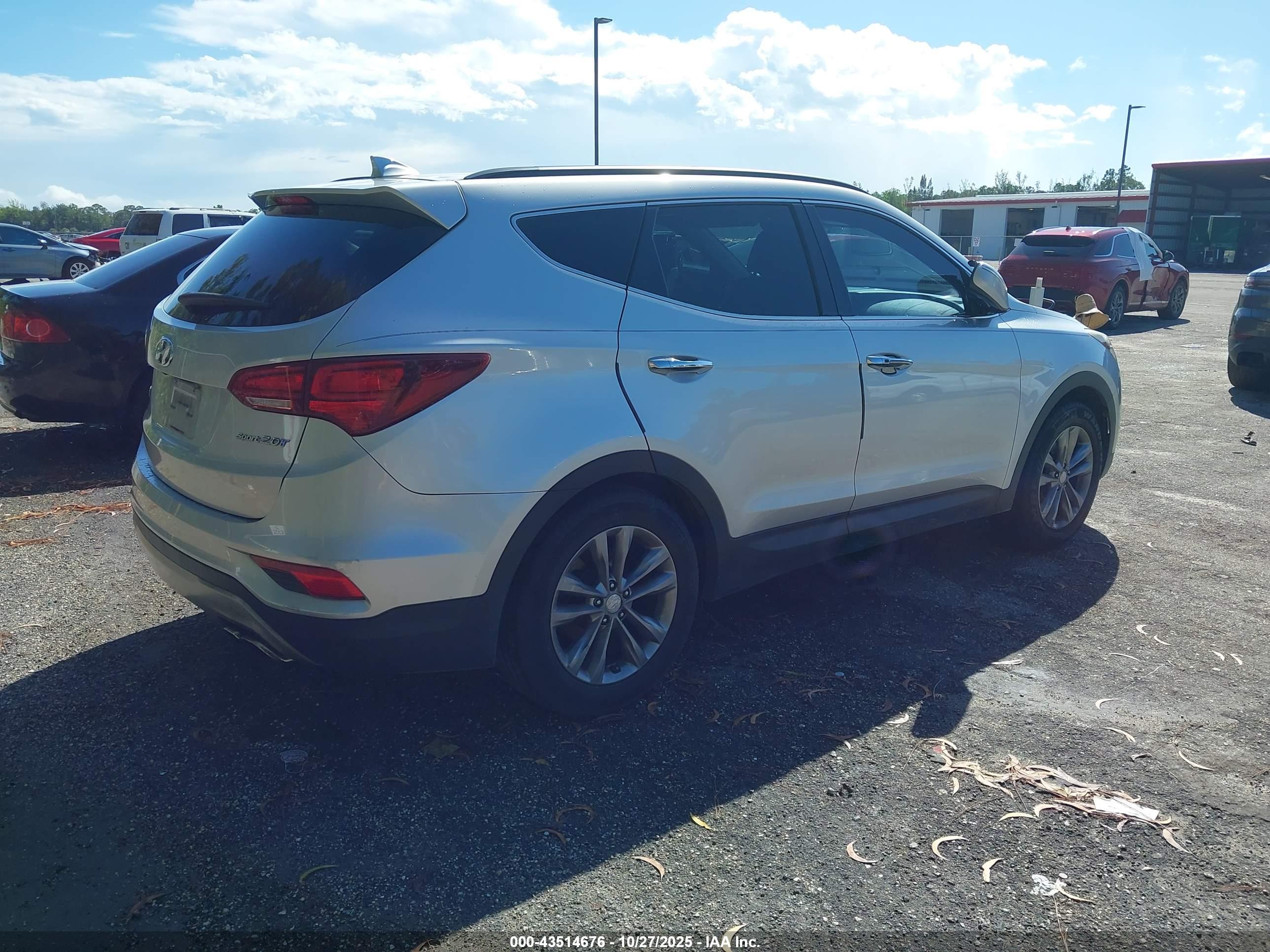 HYUNDAI SANTA image 4