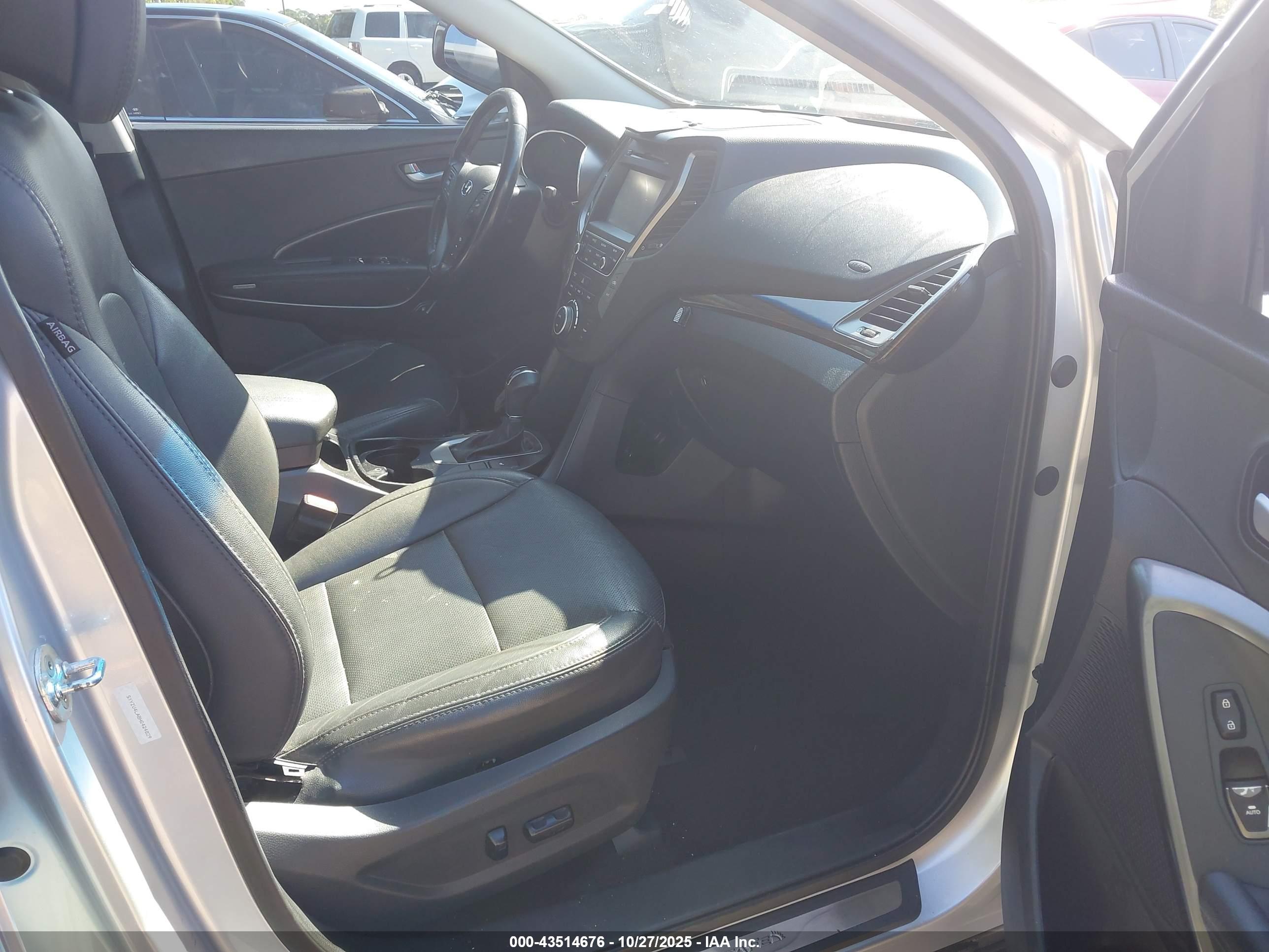 HYUNDAI SANTA image 5