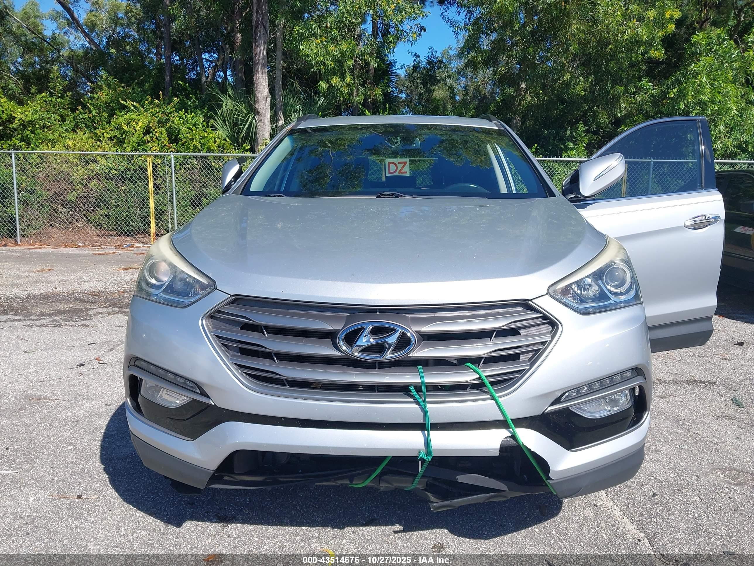 HYUNDAI SANTA image 6