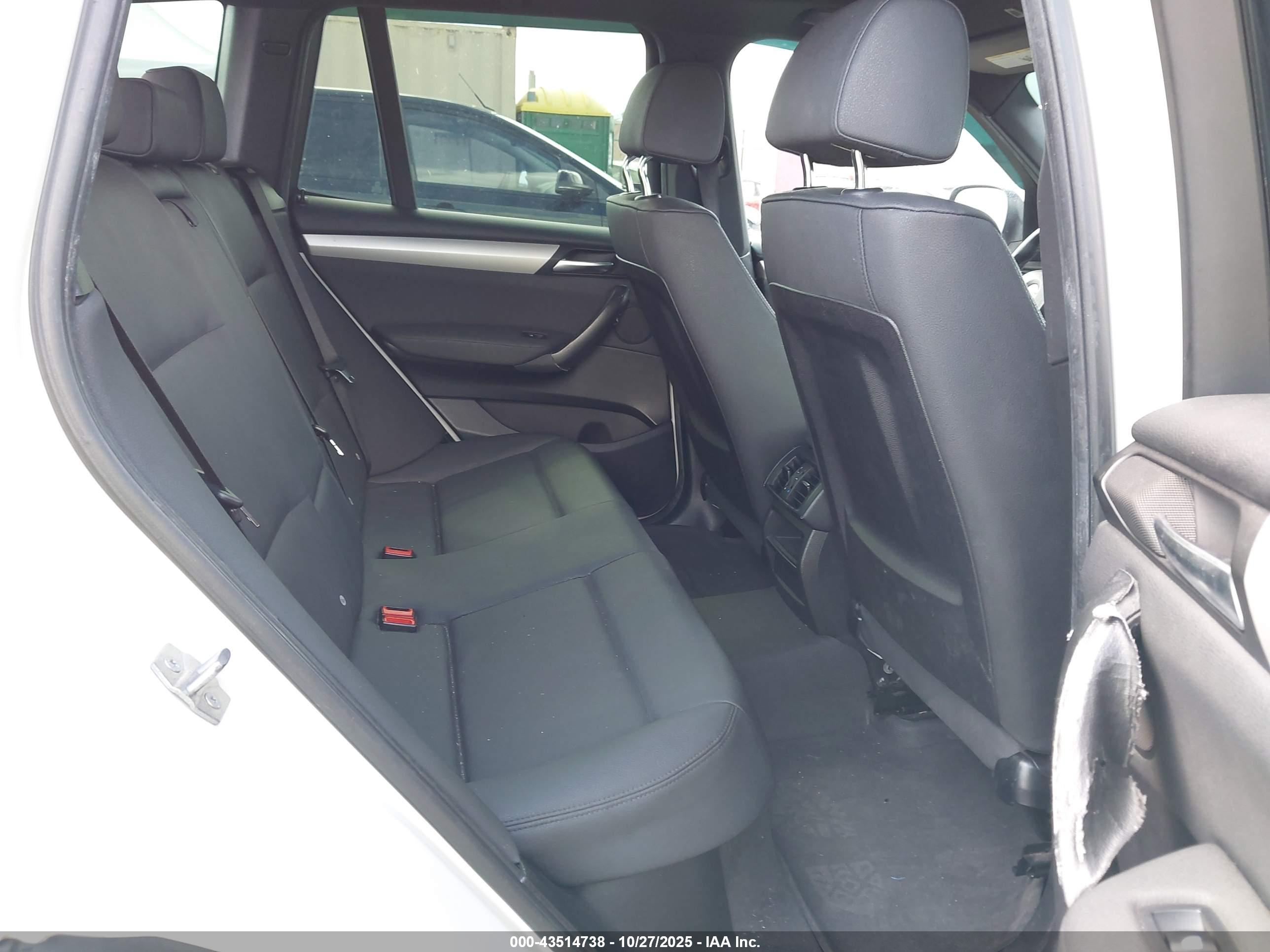 BMW X3 image 8