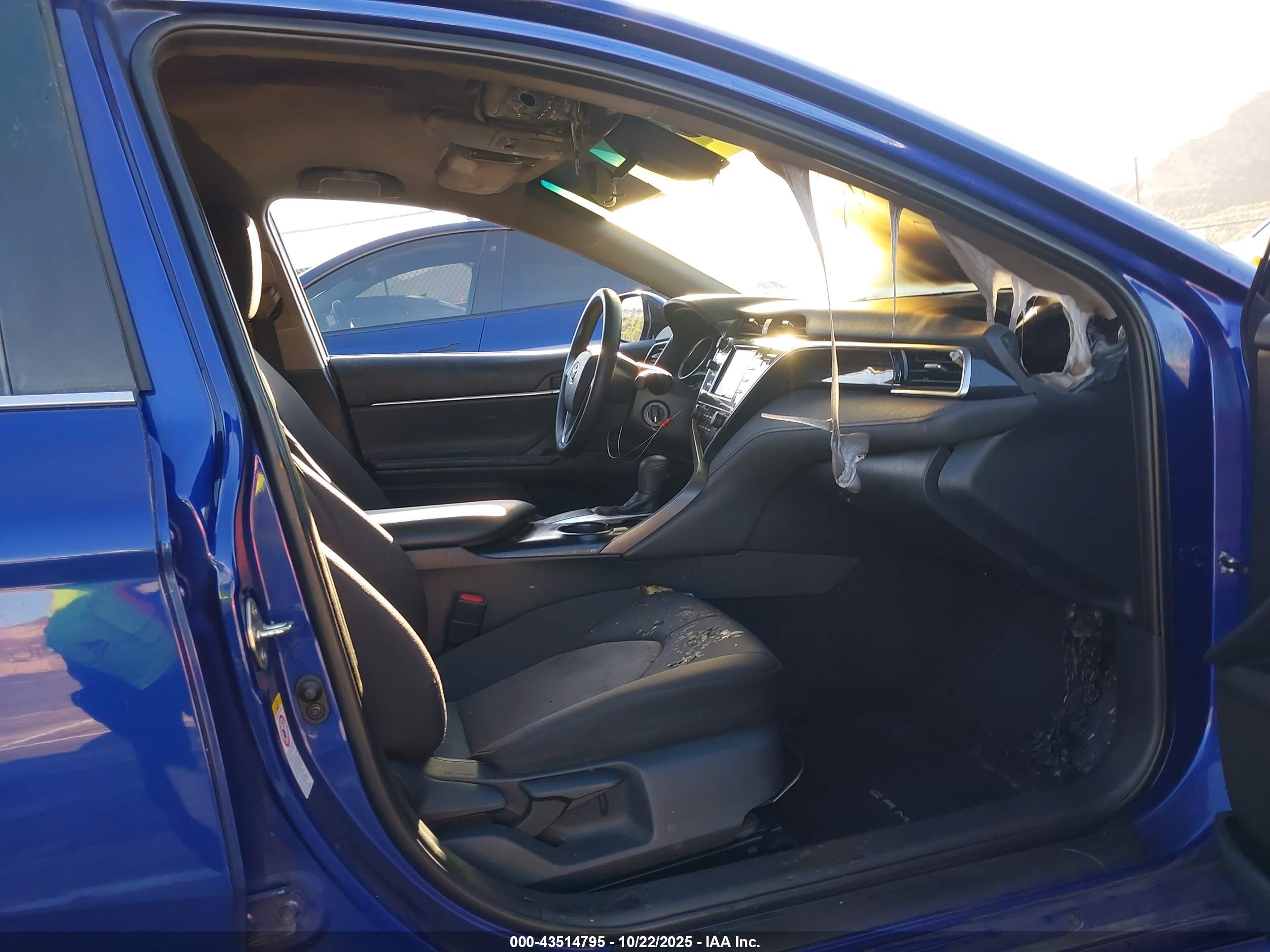 TOYOTA CAMRY image 5
