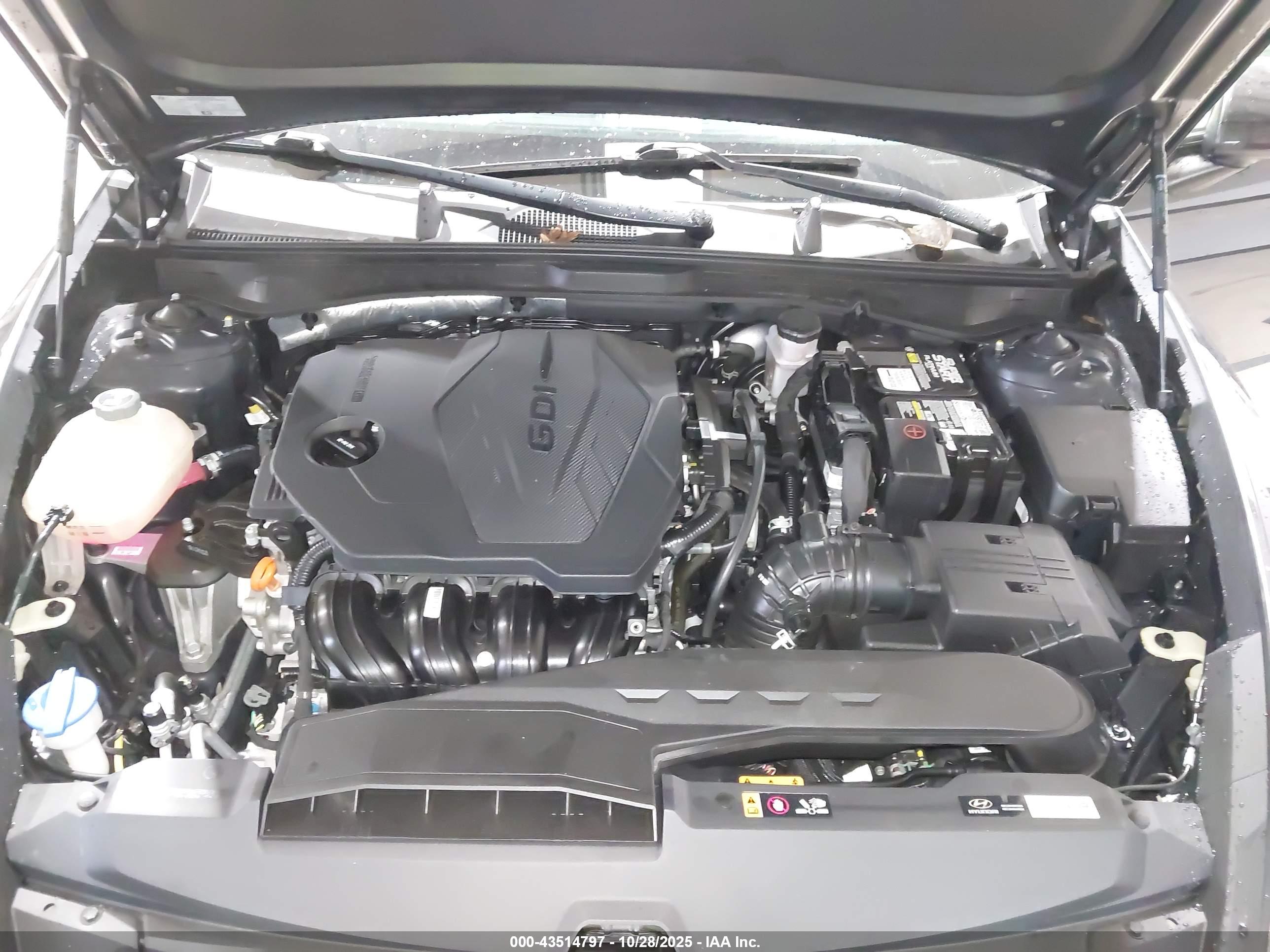 HYUNDAI SONATA image 10