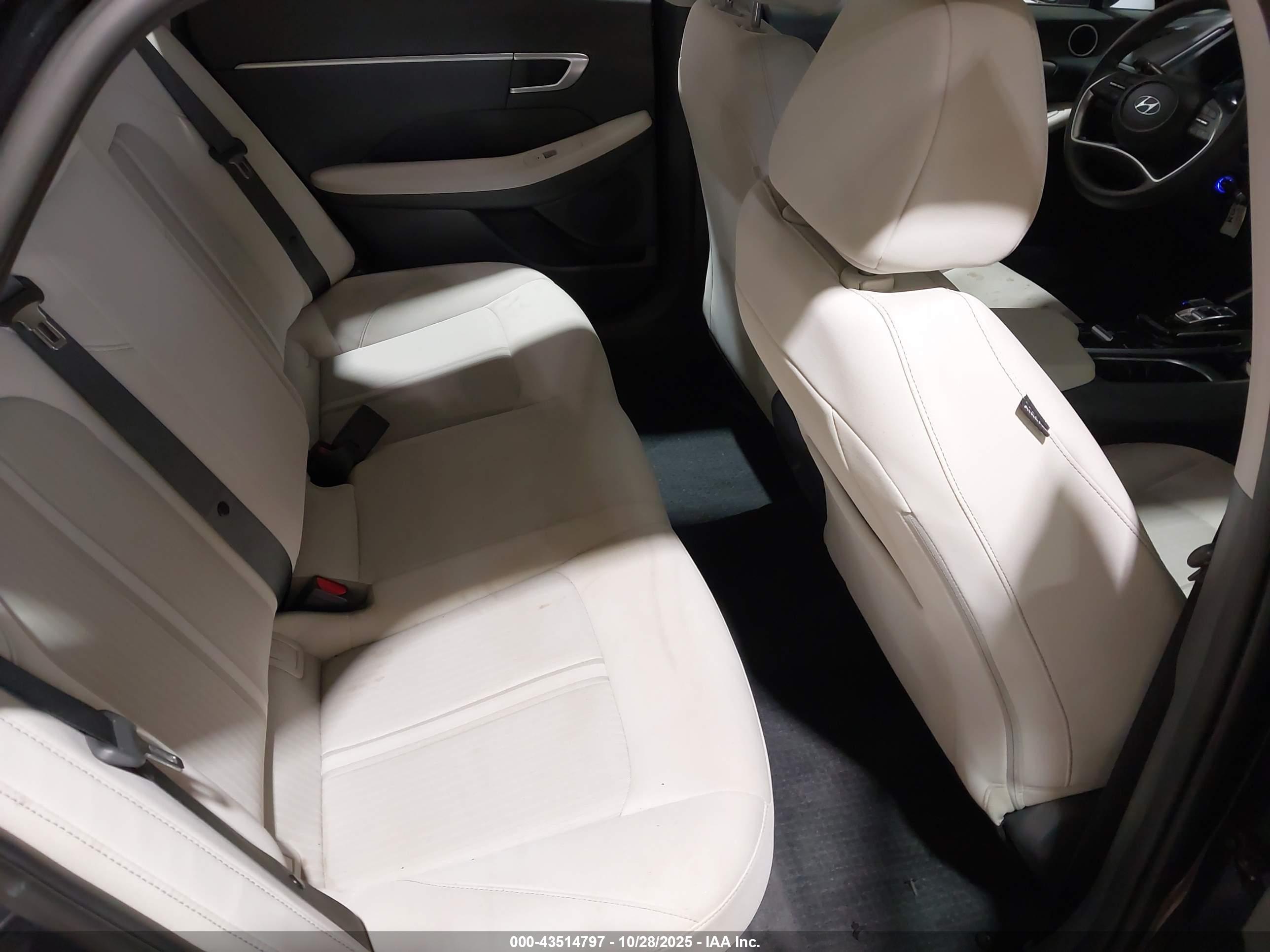 HYUNDAI SONATA image 8