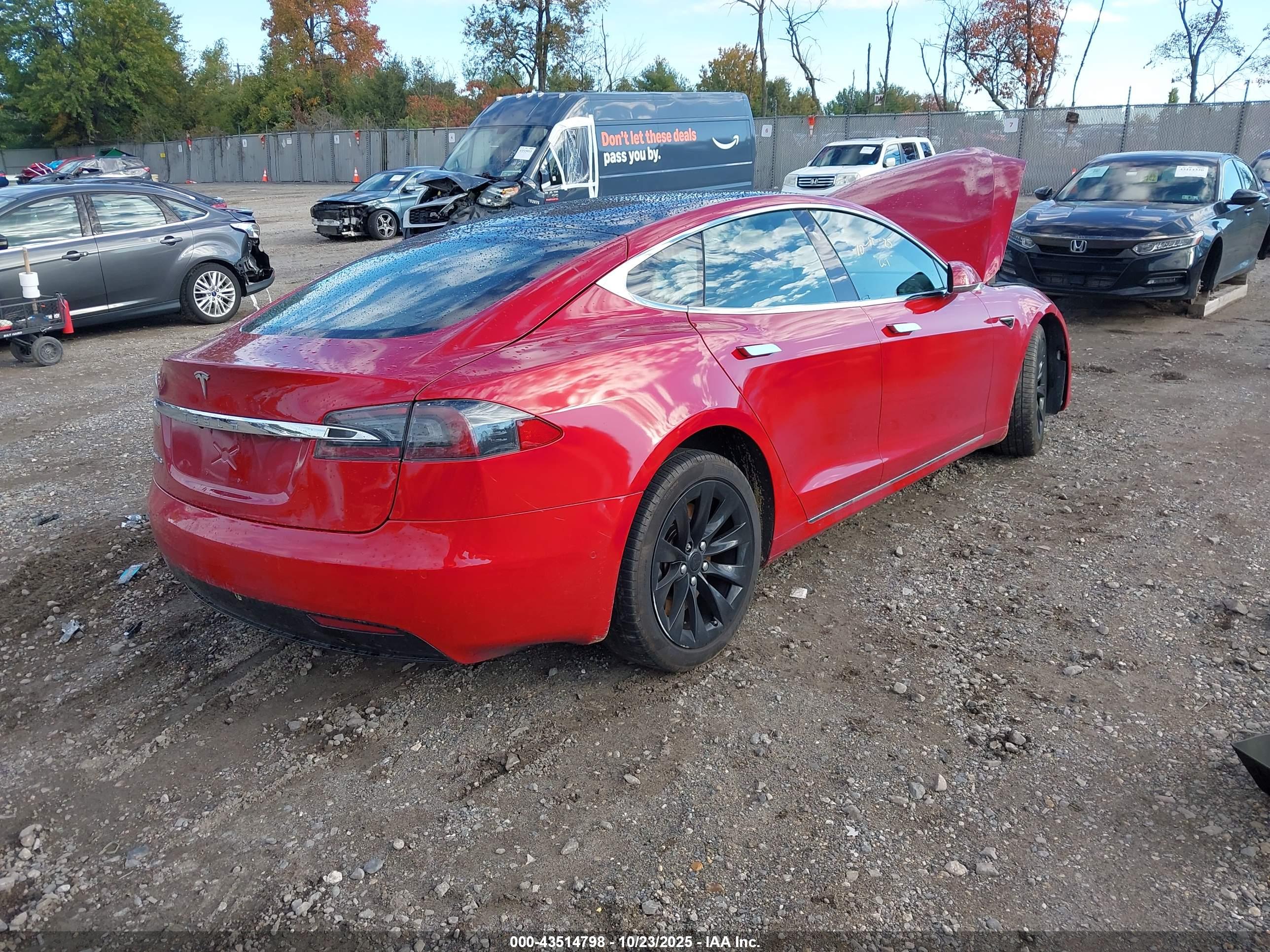 TESLA MODEL image 4