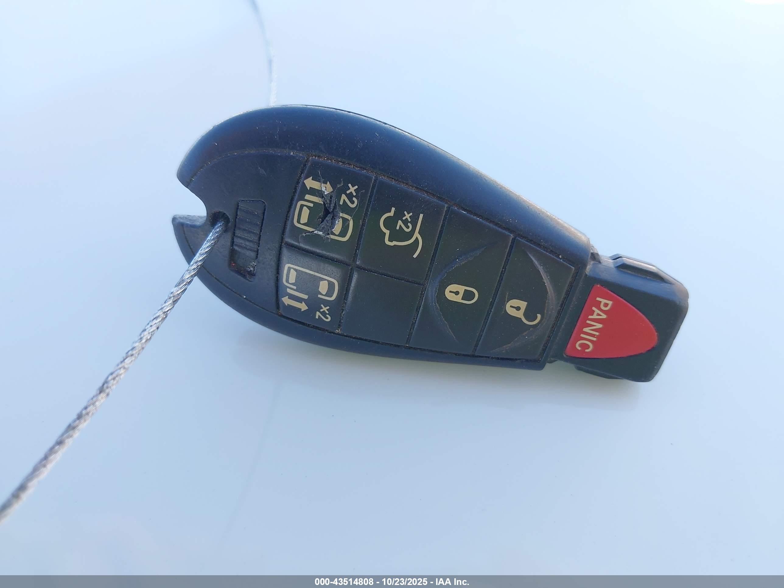 CHRYSLER TOWN image 11