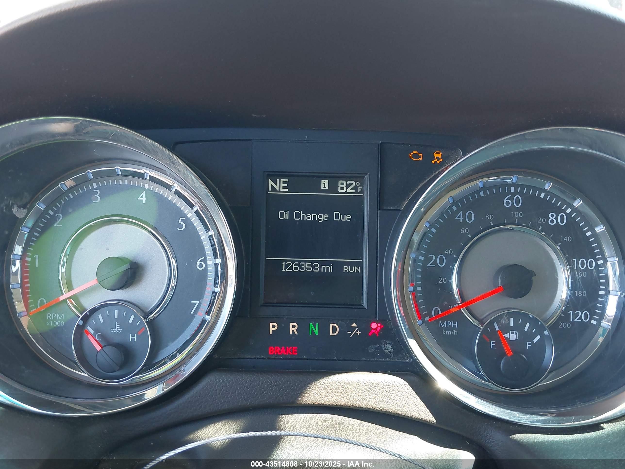 CHRYSLER TOWN image 7